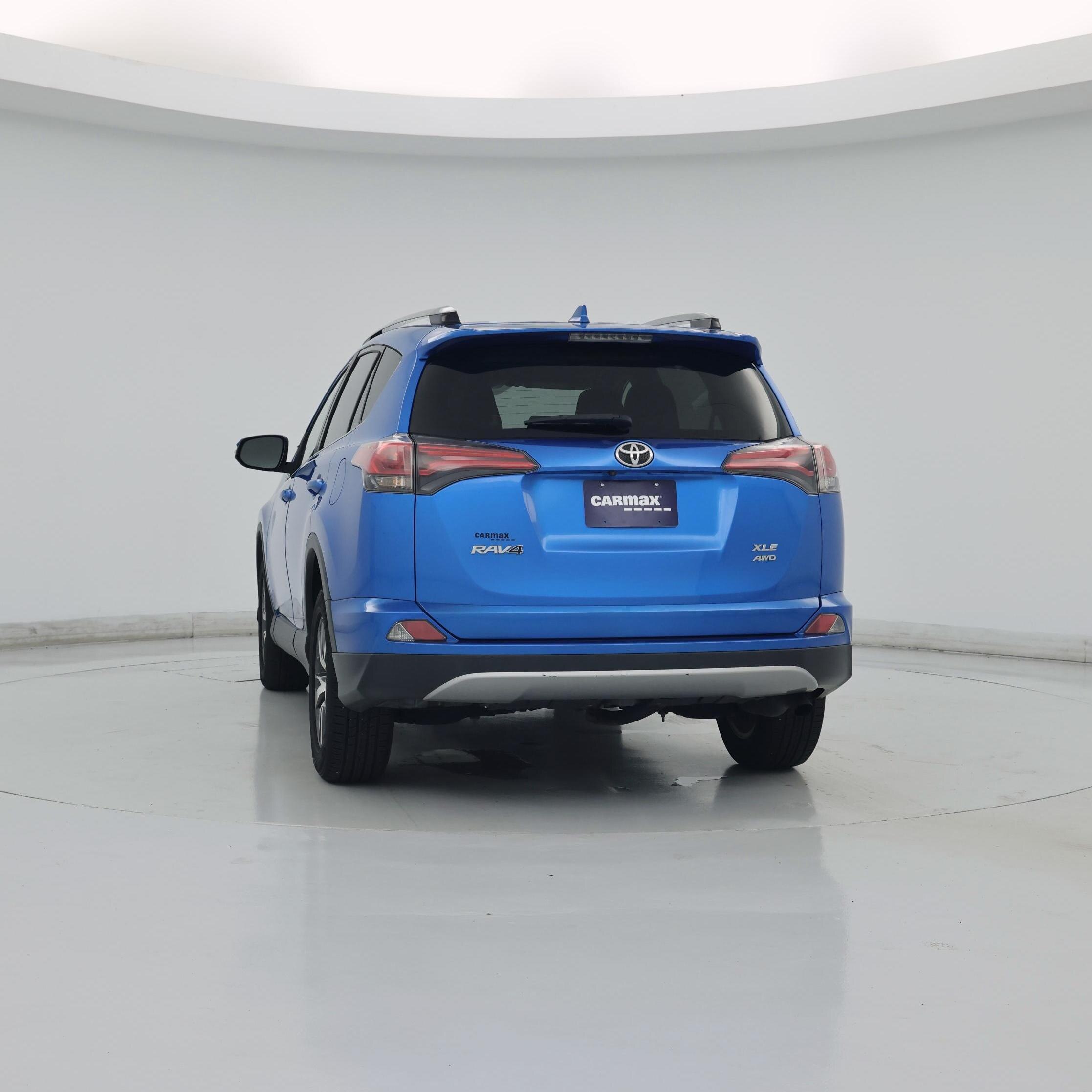 Thumbnail: 2018 Toyota RAV4 - 6