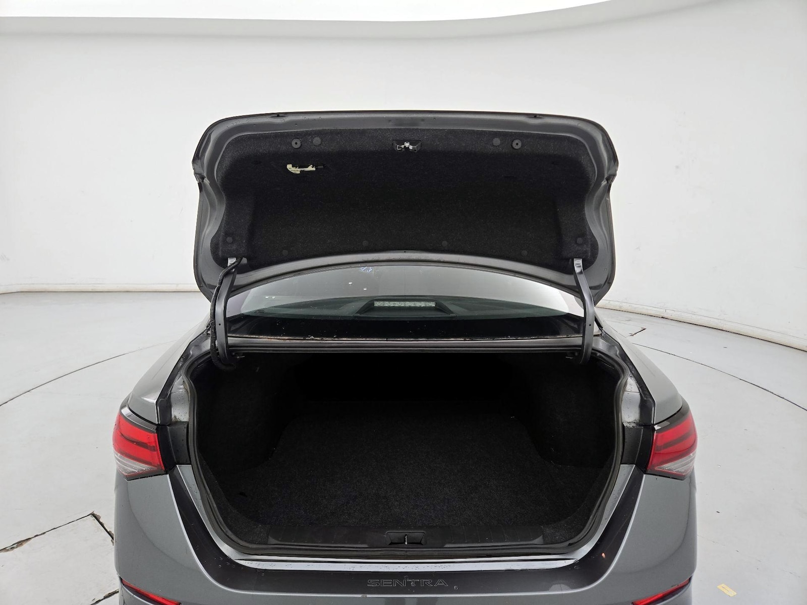2021 Nissan Sentra SV - Photo 21