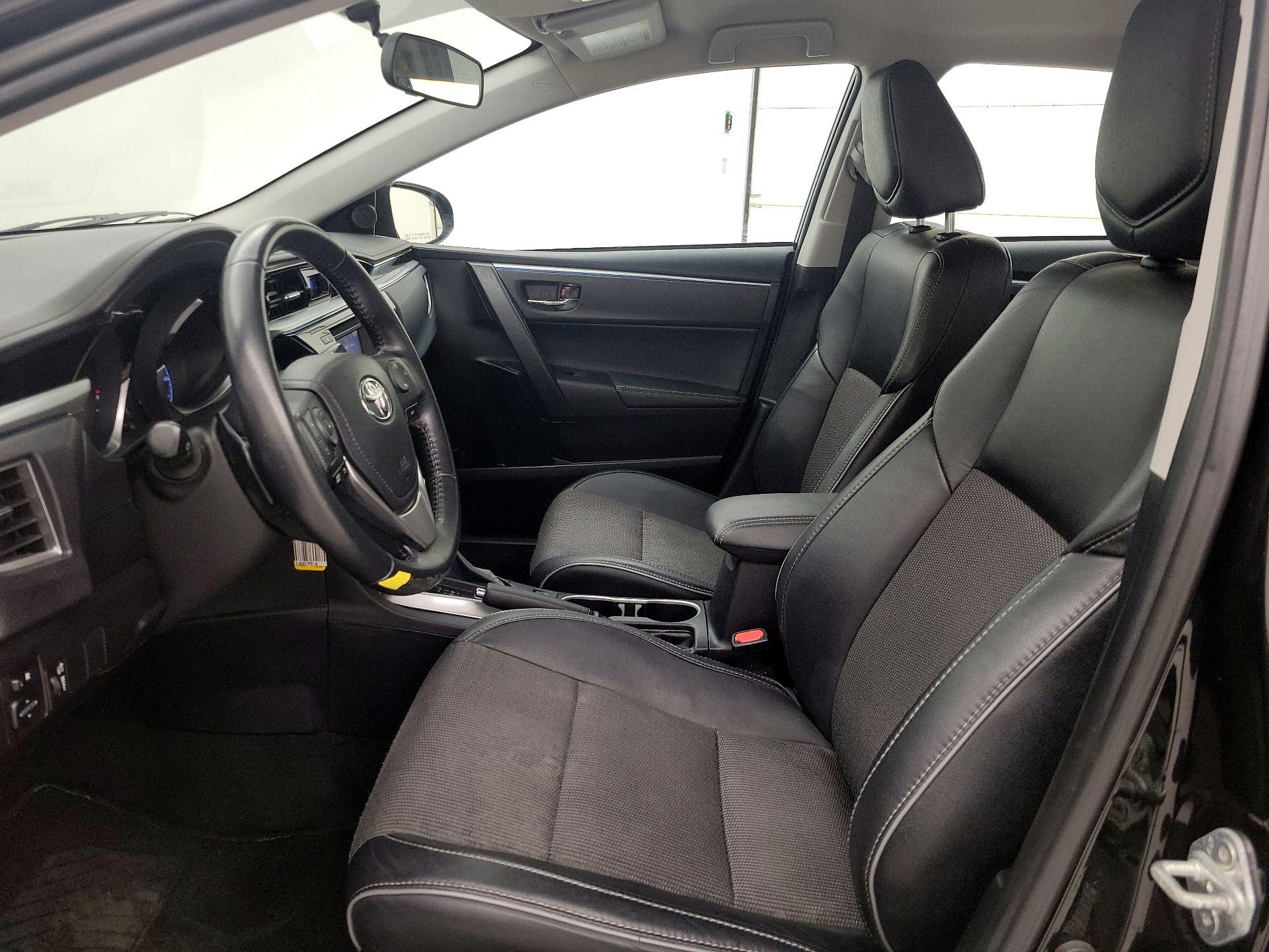Thumbnail: 2015 Toyota Corolla - 11