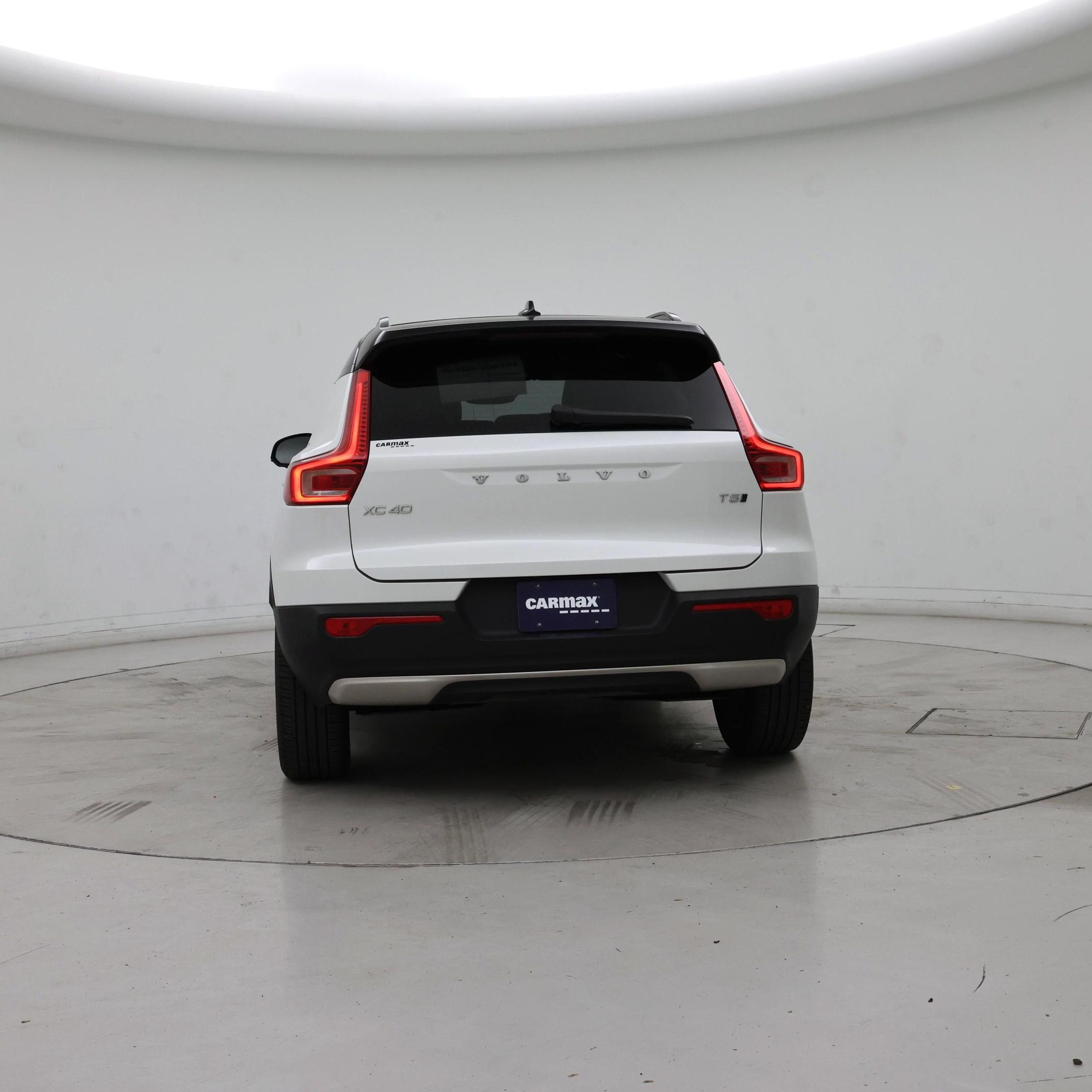 Thumbnail: 2021 Volvo XC40 - 6