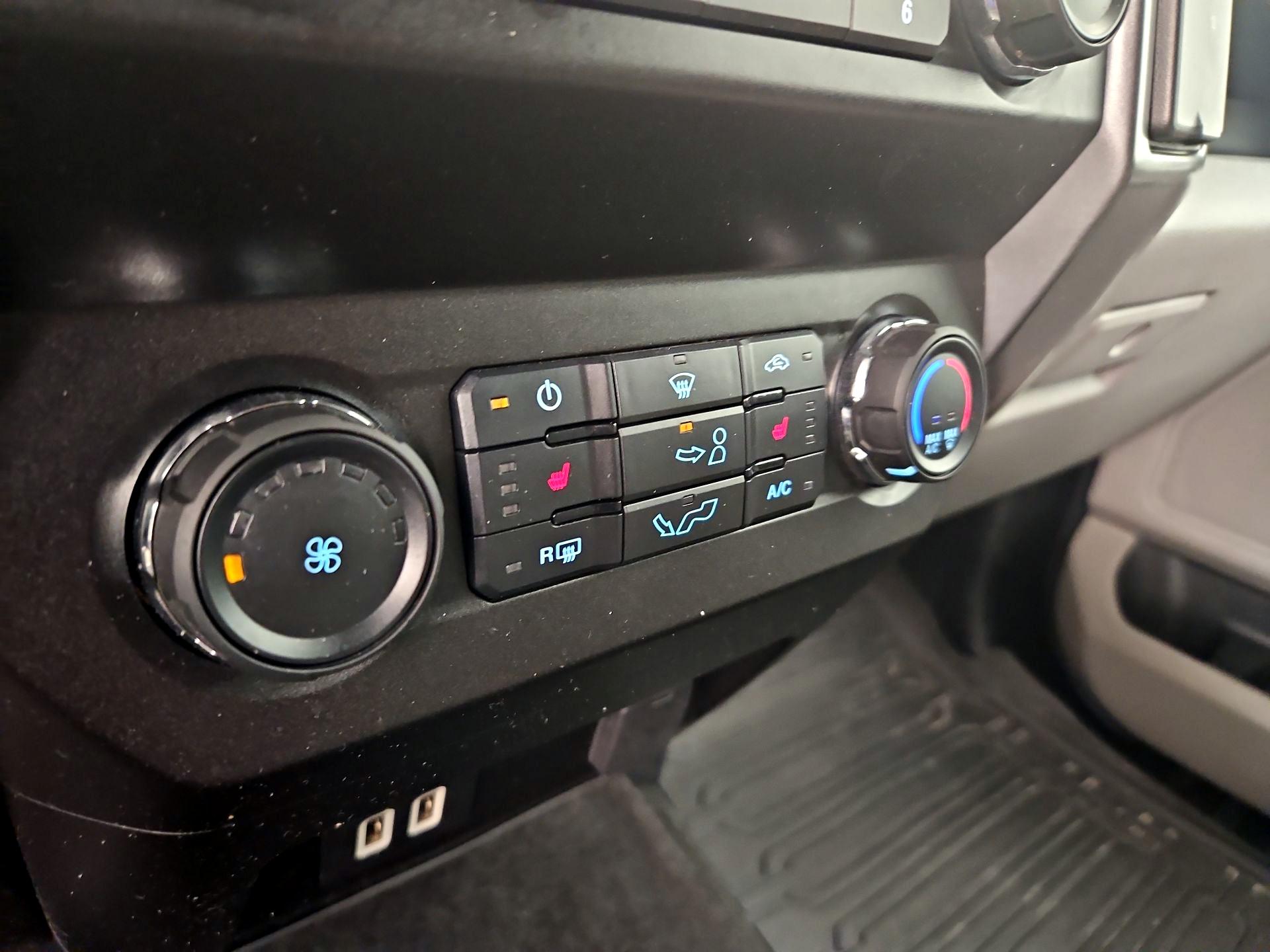 Thumbnail: 2020 Ford F-150 - 16
