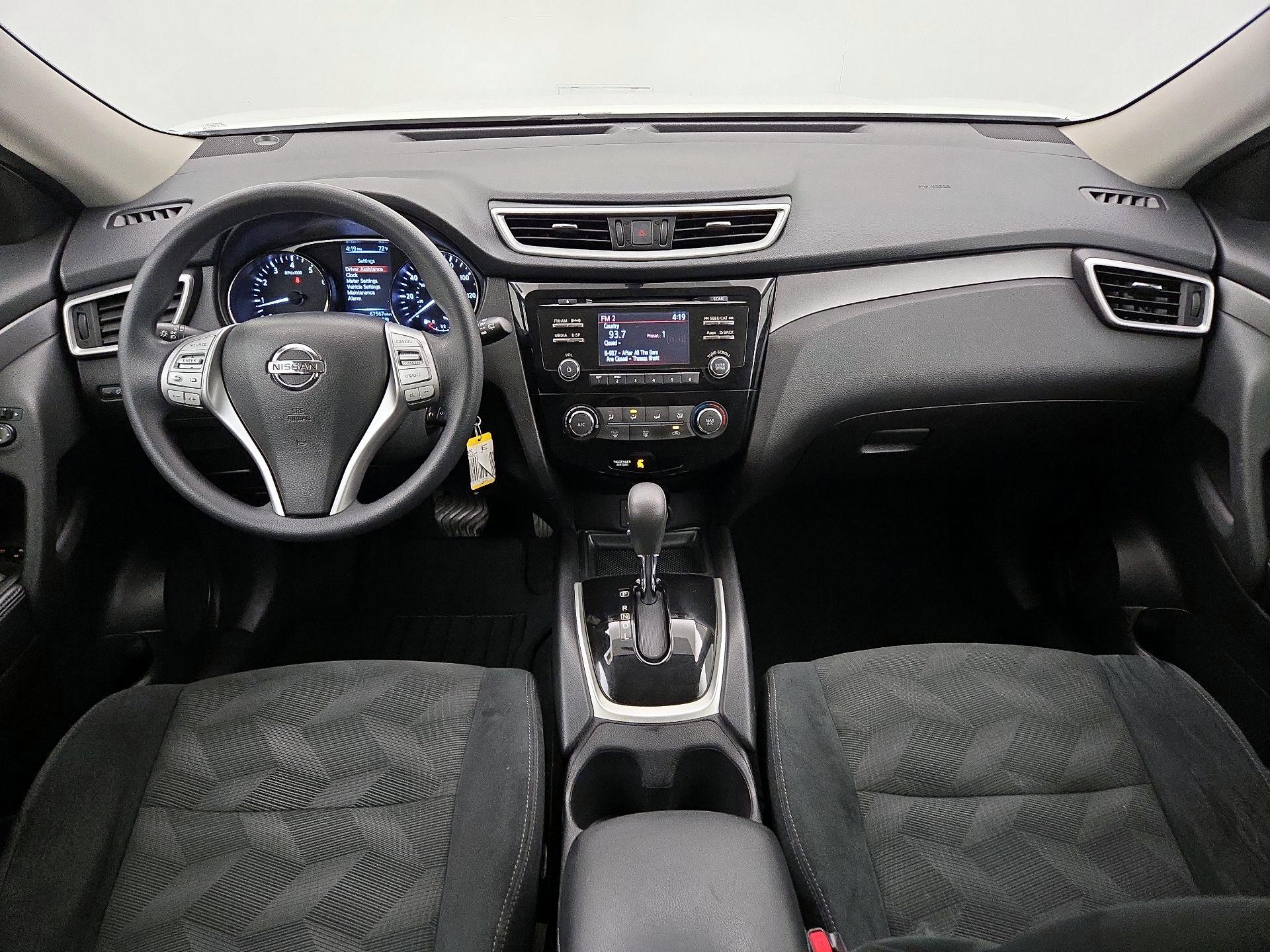 Thumbnail: 2016 Nissan Rogue - 9