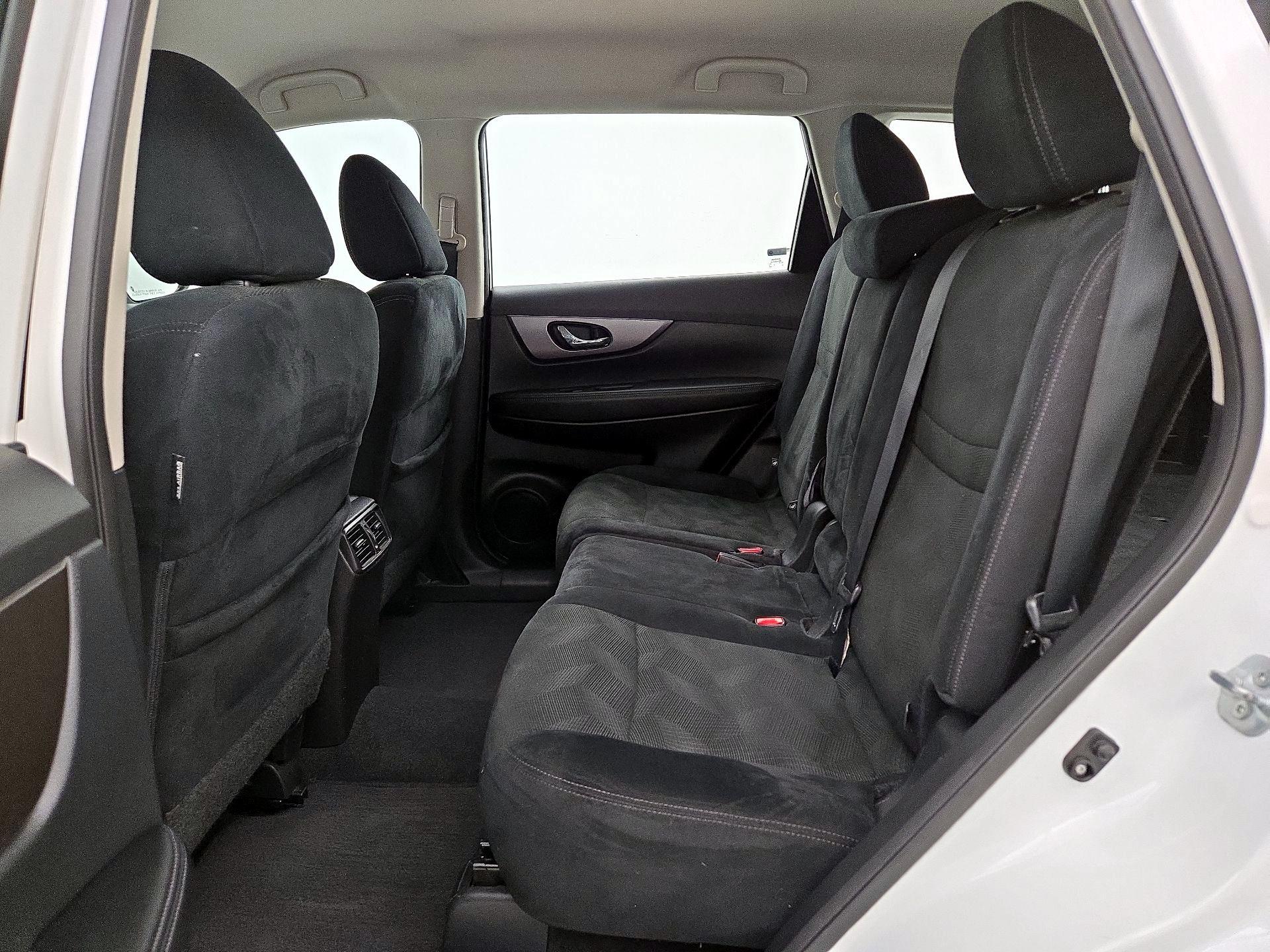 Thumbnail: 2016 Nissan Rogue - 19
