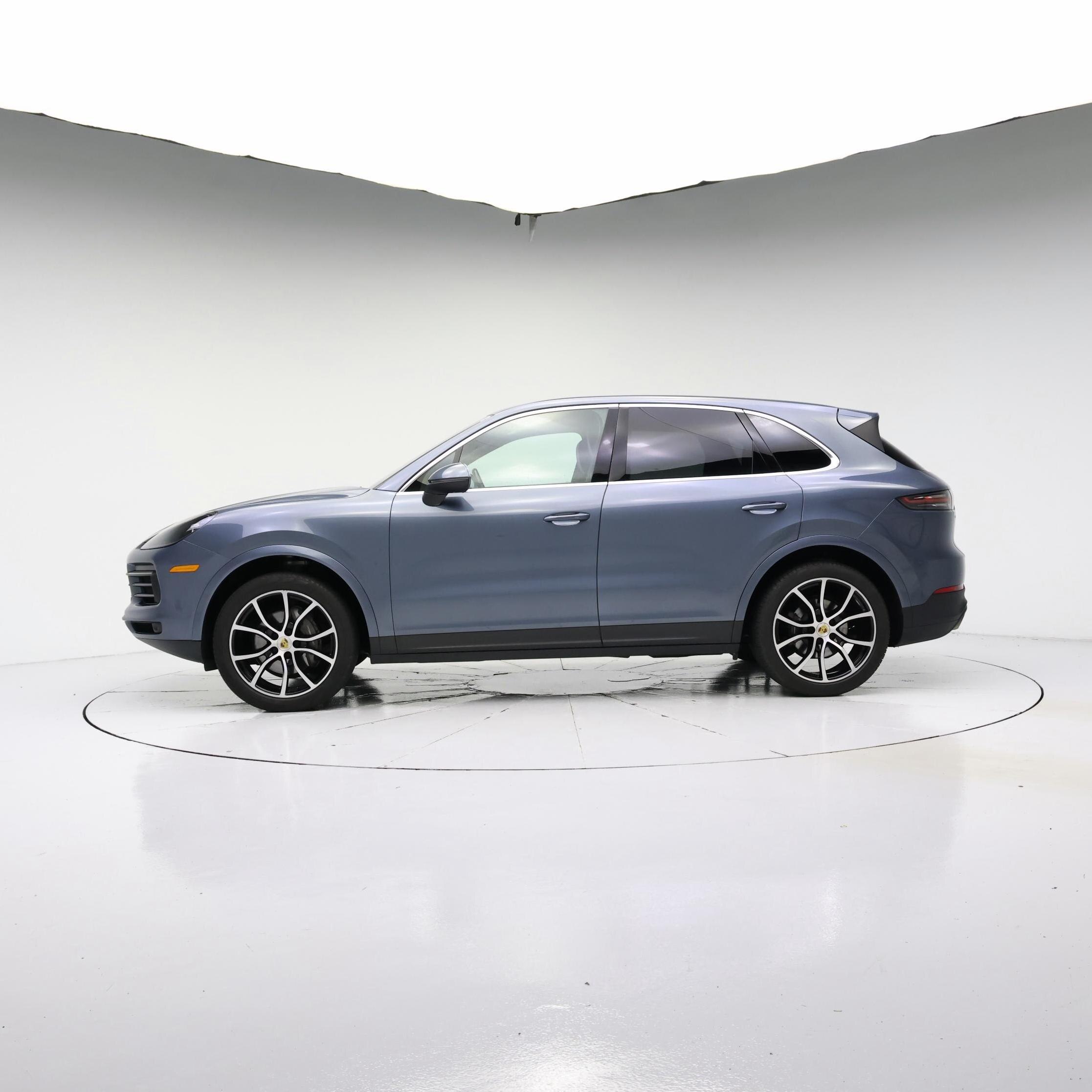 Thumbnail: 2019 Porsche Cayenne - 3
