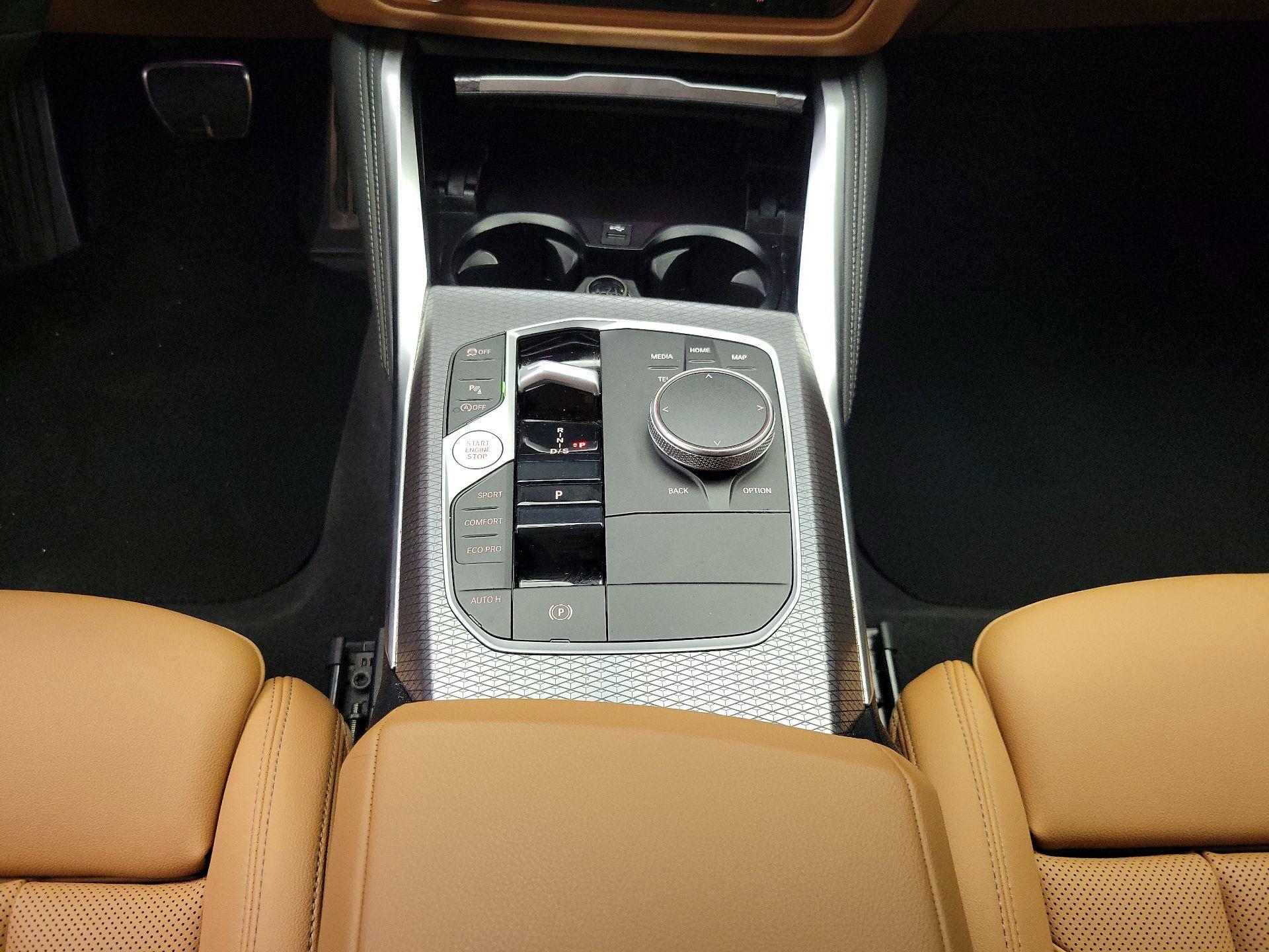 Thumbnail: 2025 BMW 4 Series - 18