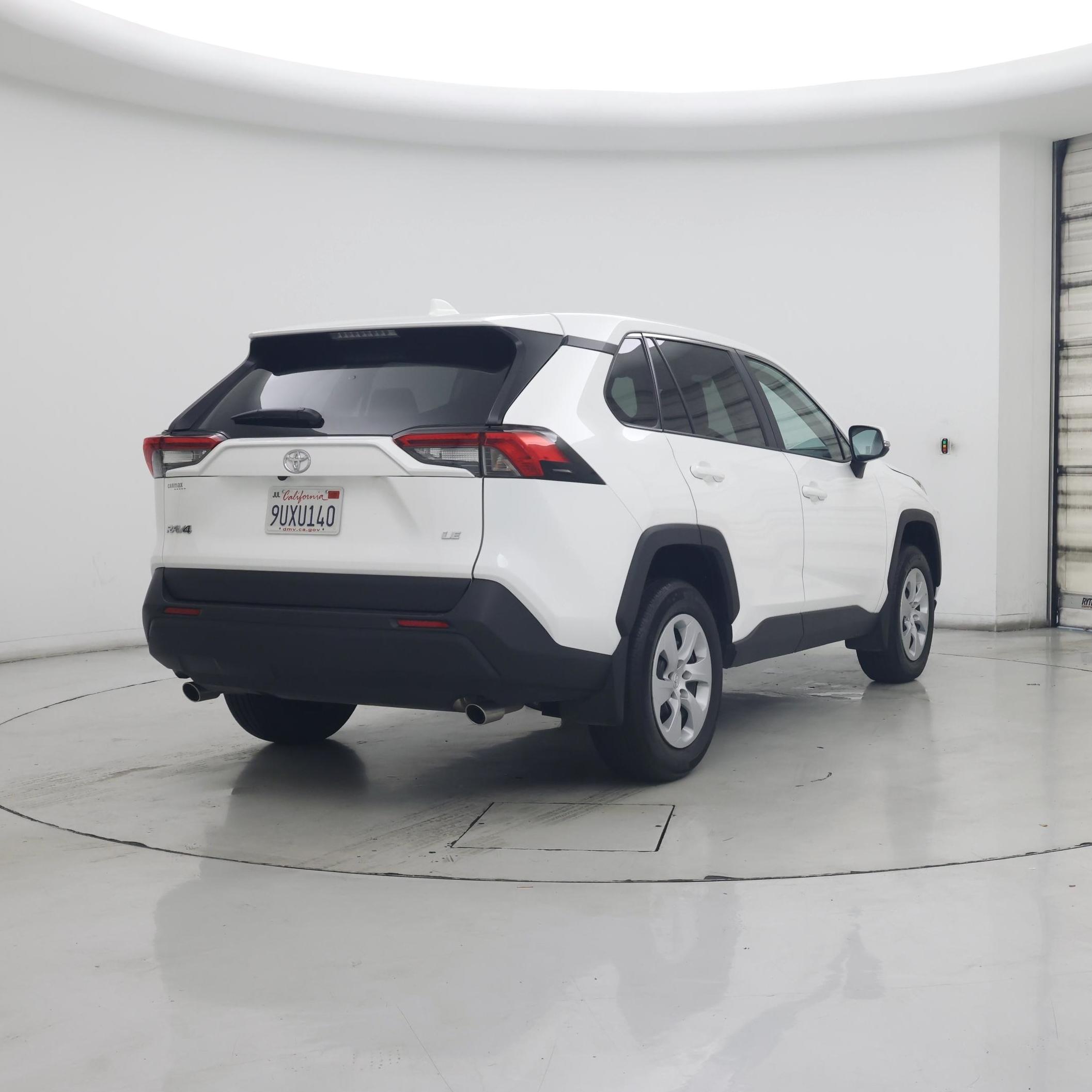 Thumbnail: 2025 Toyota RAV4 - 8