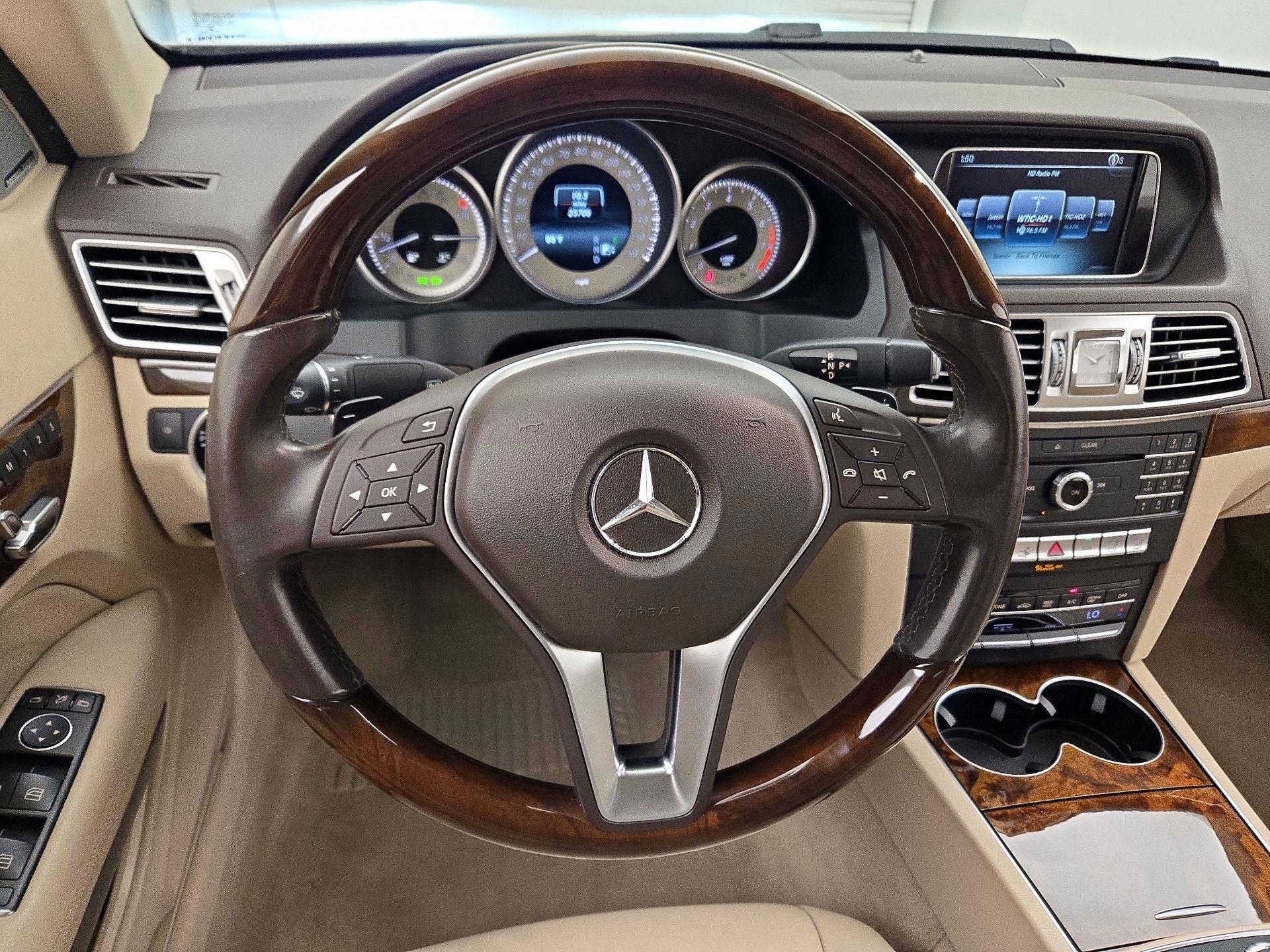Thumbnail: 2016 Mercedes-Benz E-Class - 10