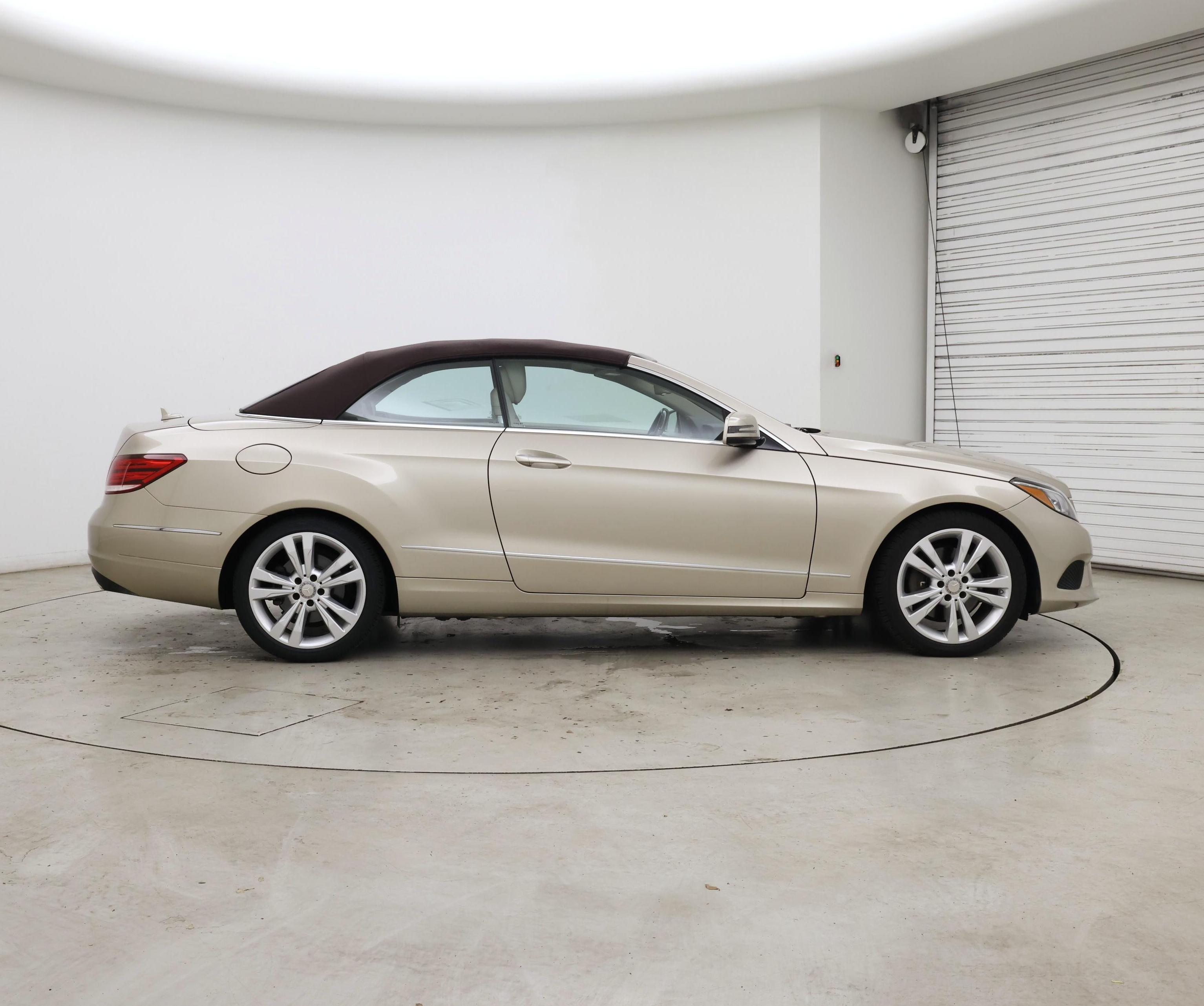 Thumbnail: 2016 Mercedes-Benz E-Class - 7