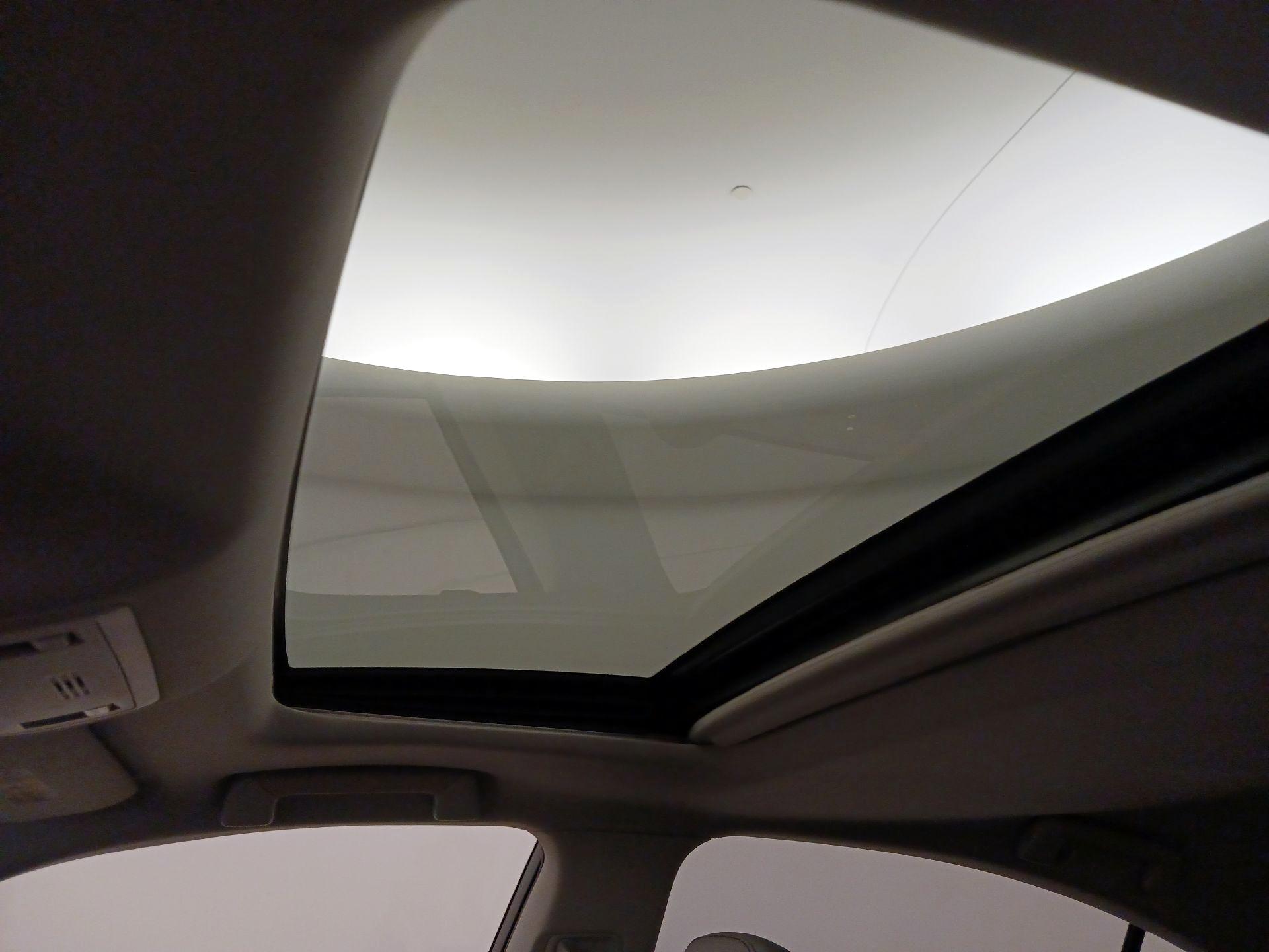 Thumbnail: 2015 Lexus ES - 19