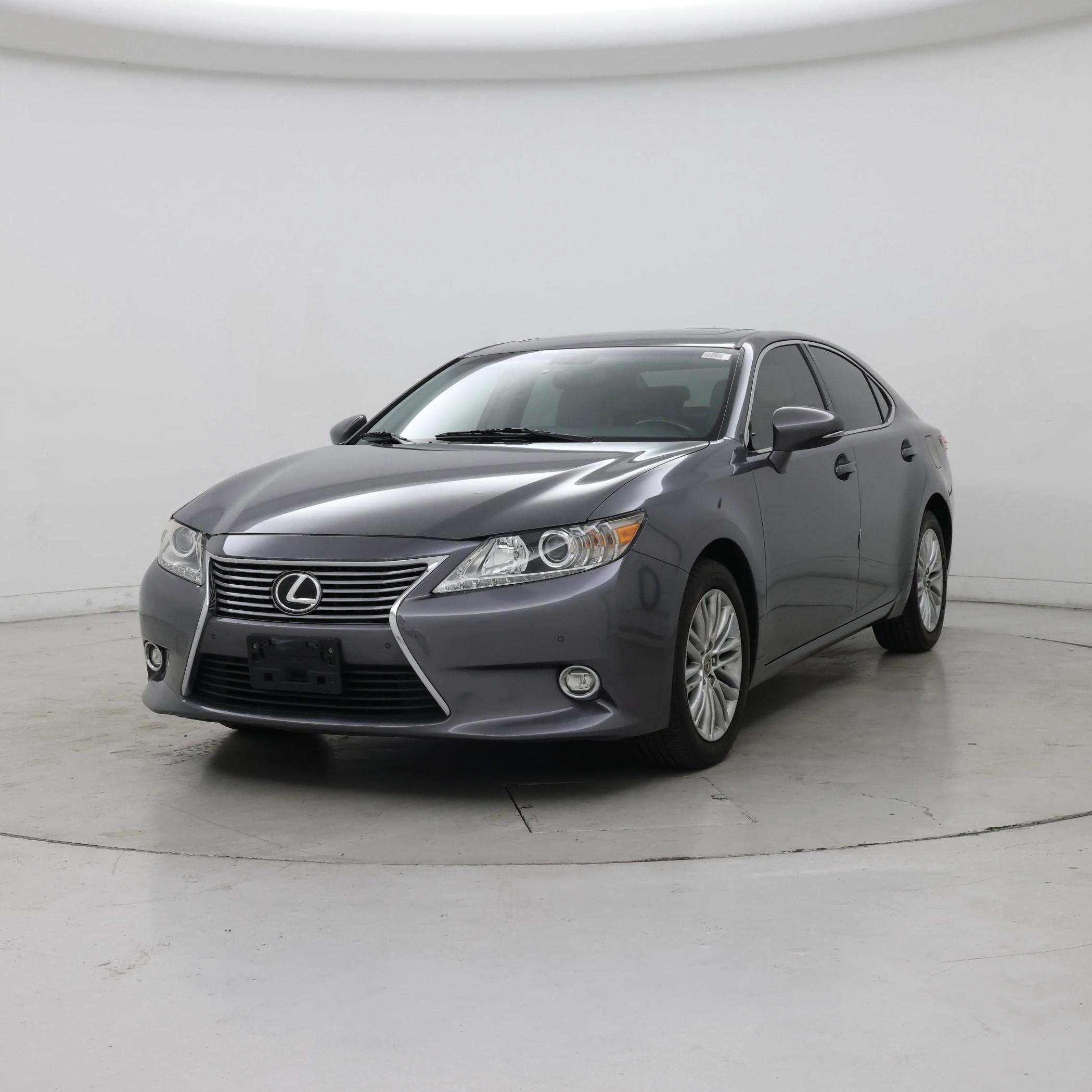 Thumbnail: 2015 Lexus ES - 4
