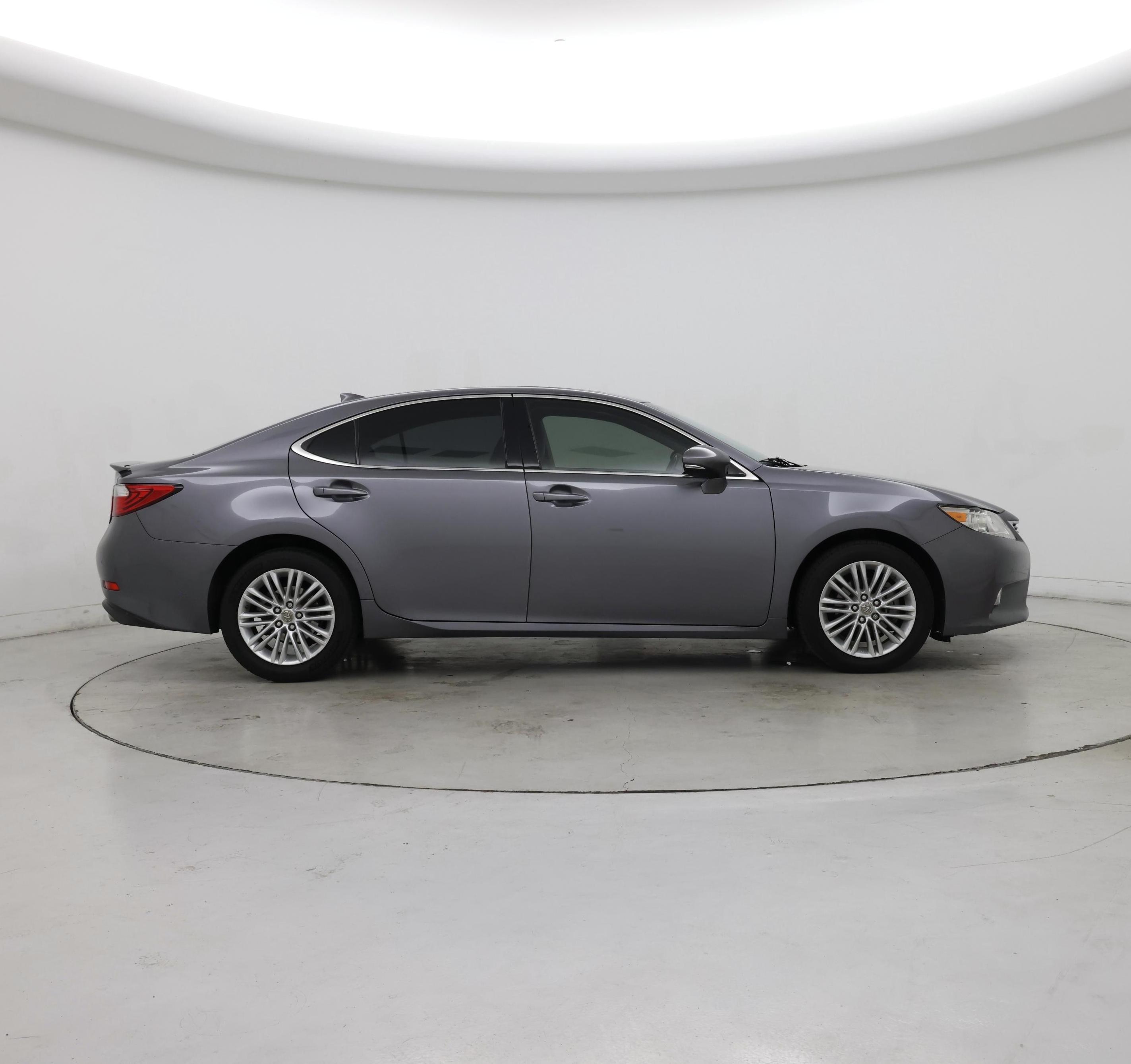 Thumbnail: 2015 Lexus ES - 7