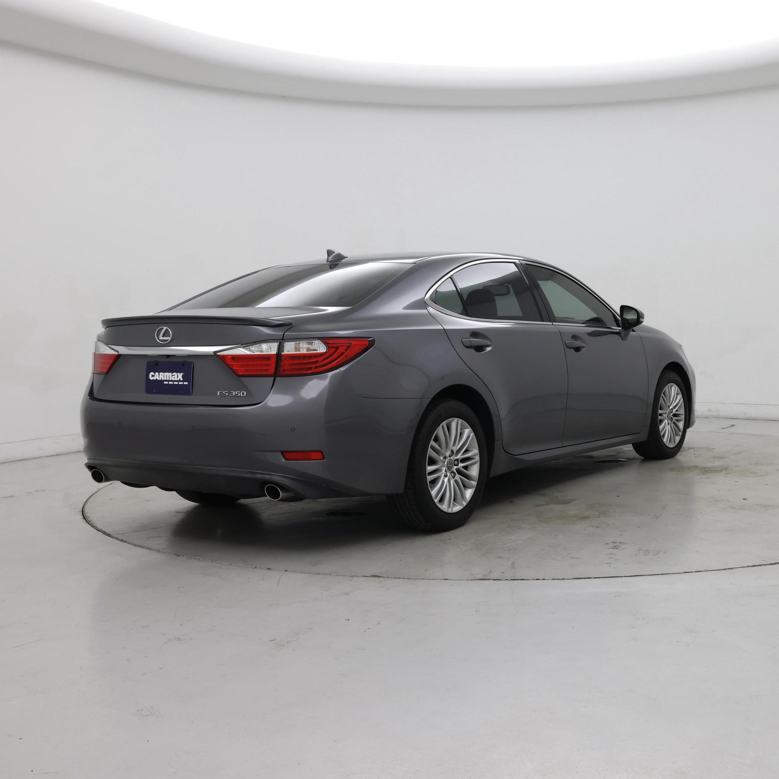 Thumbnail: 2015 Lexus ES - 8