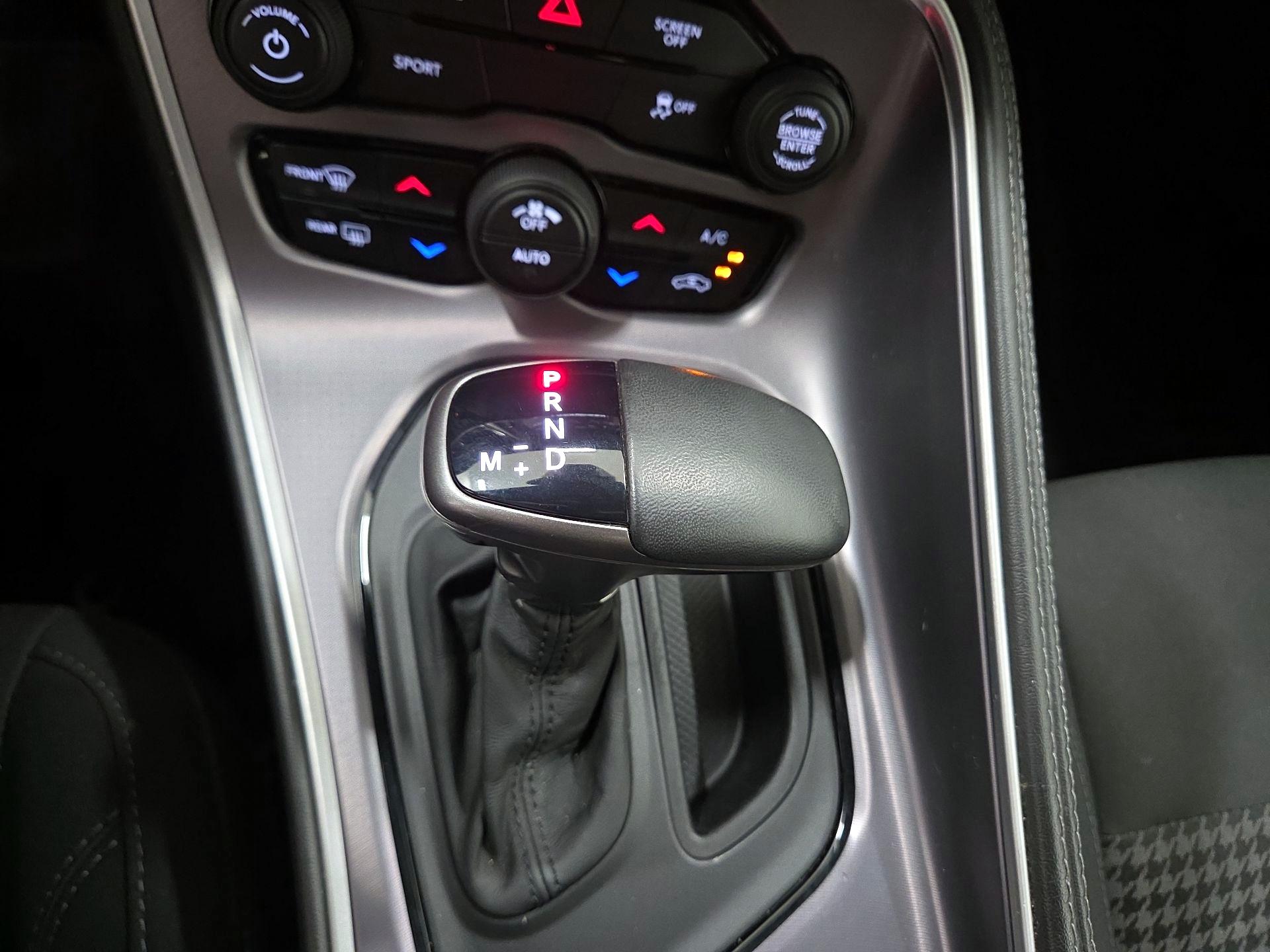 Thumbnail: 2019 Dodge Challenger - 17