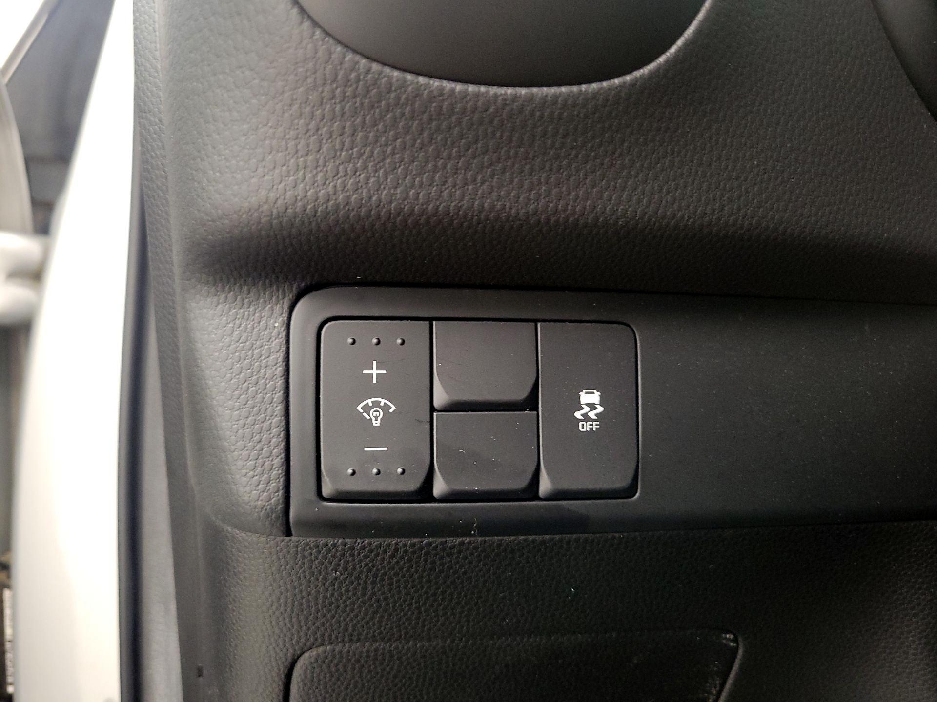 Thumbnail: 2016 Kia Soul - 13