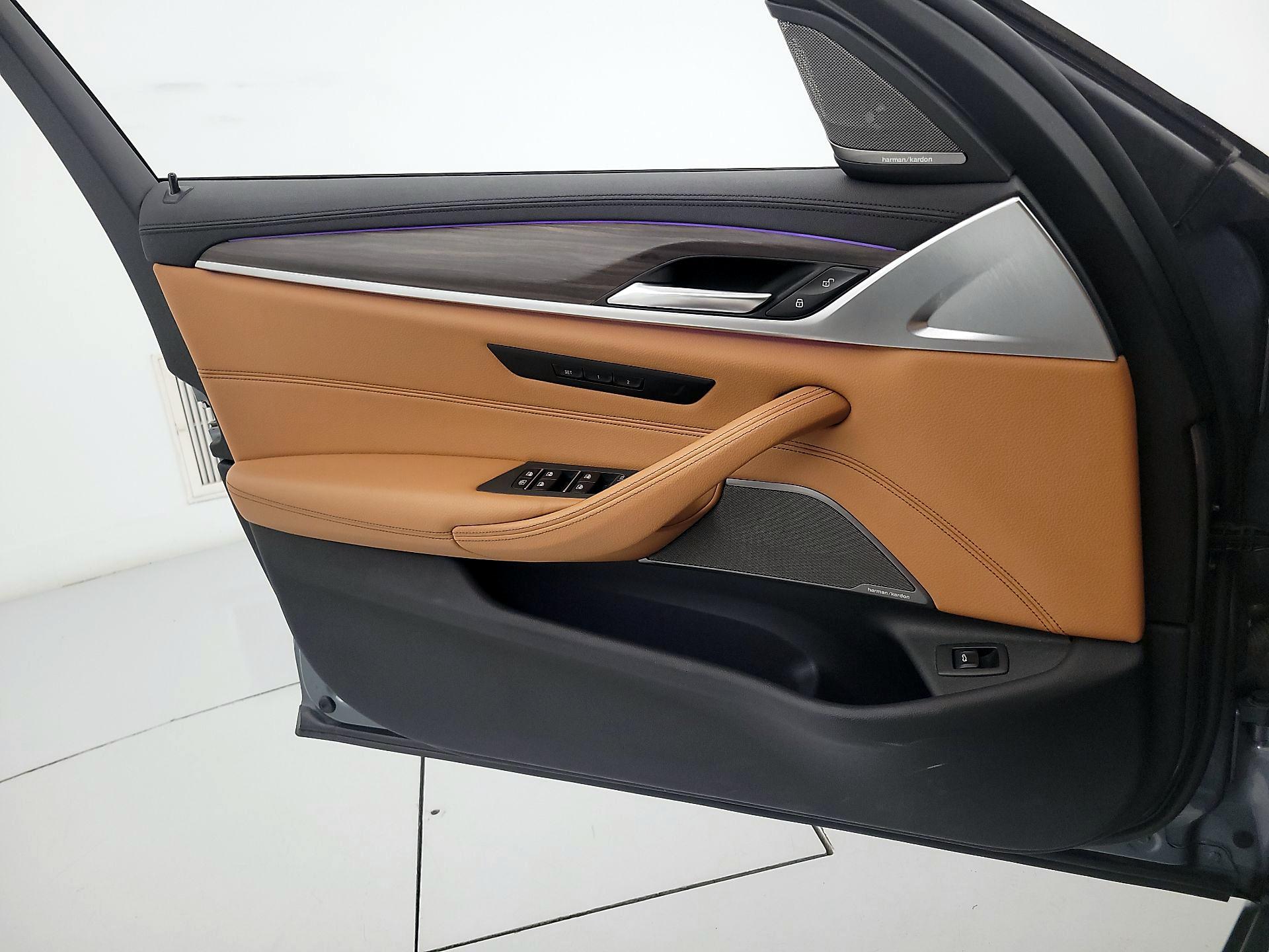 Thumbnail: 2020 BMW 5 Series - 12