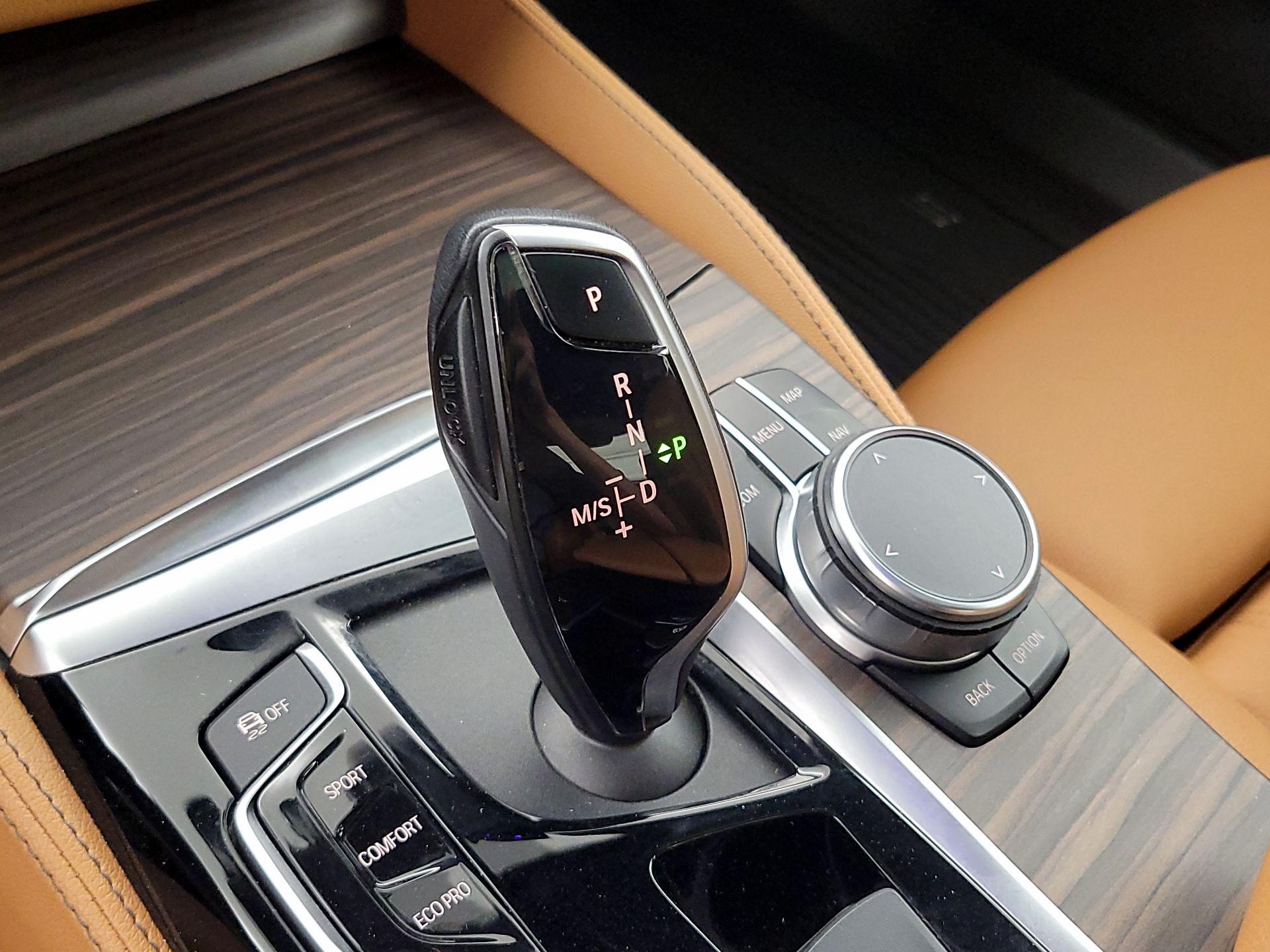 Thumbnail: 2020 BMW 5 Series - 18