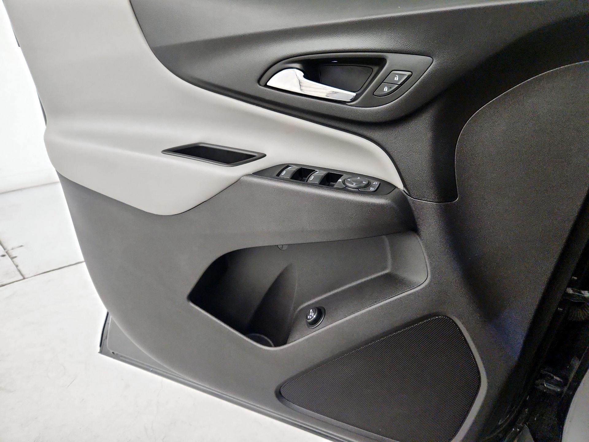 Thumbnail: 2020 Chevrolet Equinox - 12