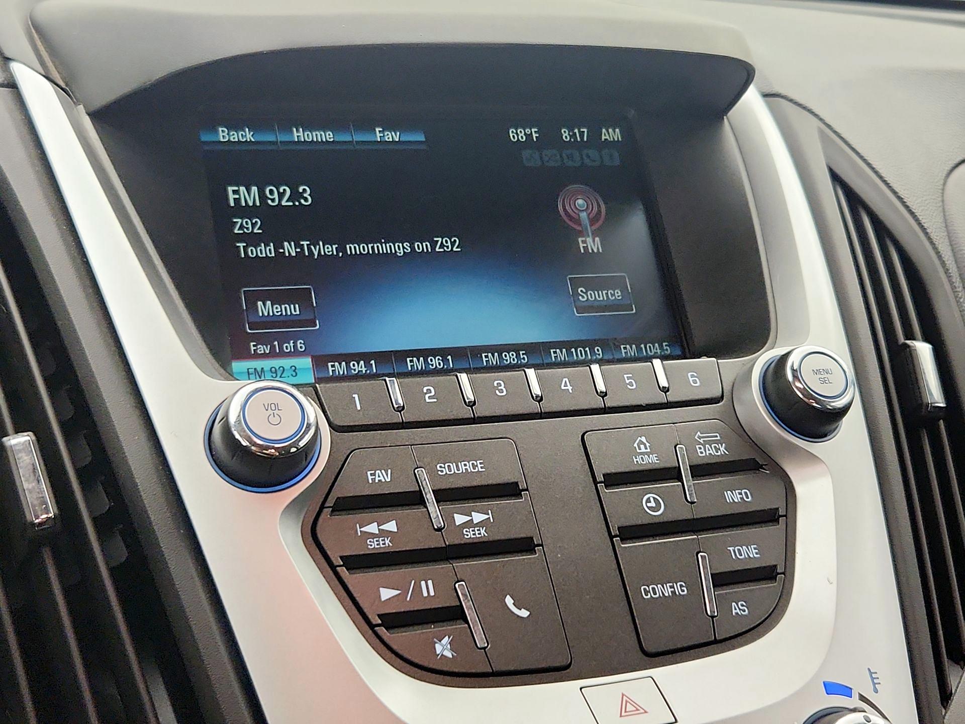 Thumbnail: 2017 Chevrolet Equinox - 14