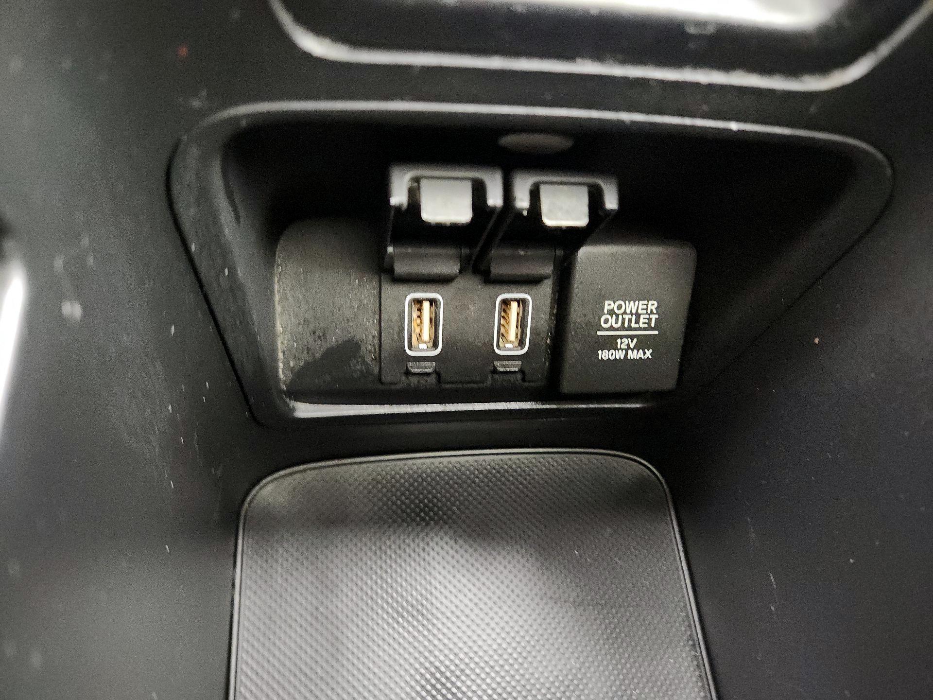 Thumbnail: 2017 Honda CR-V - 18
