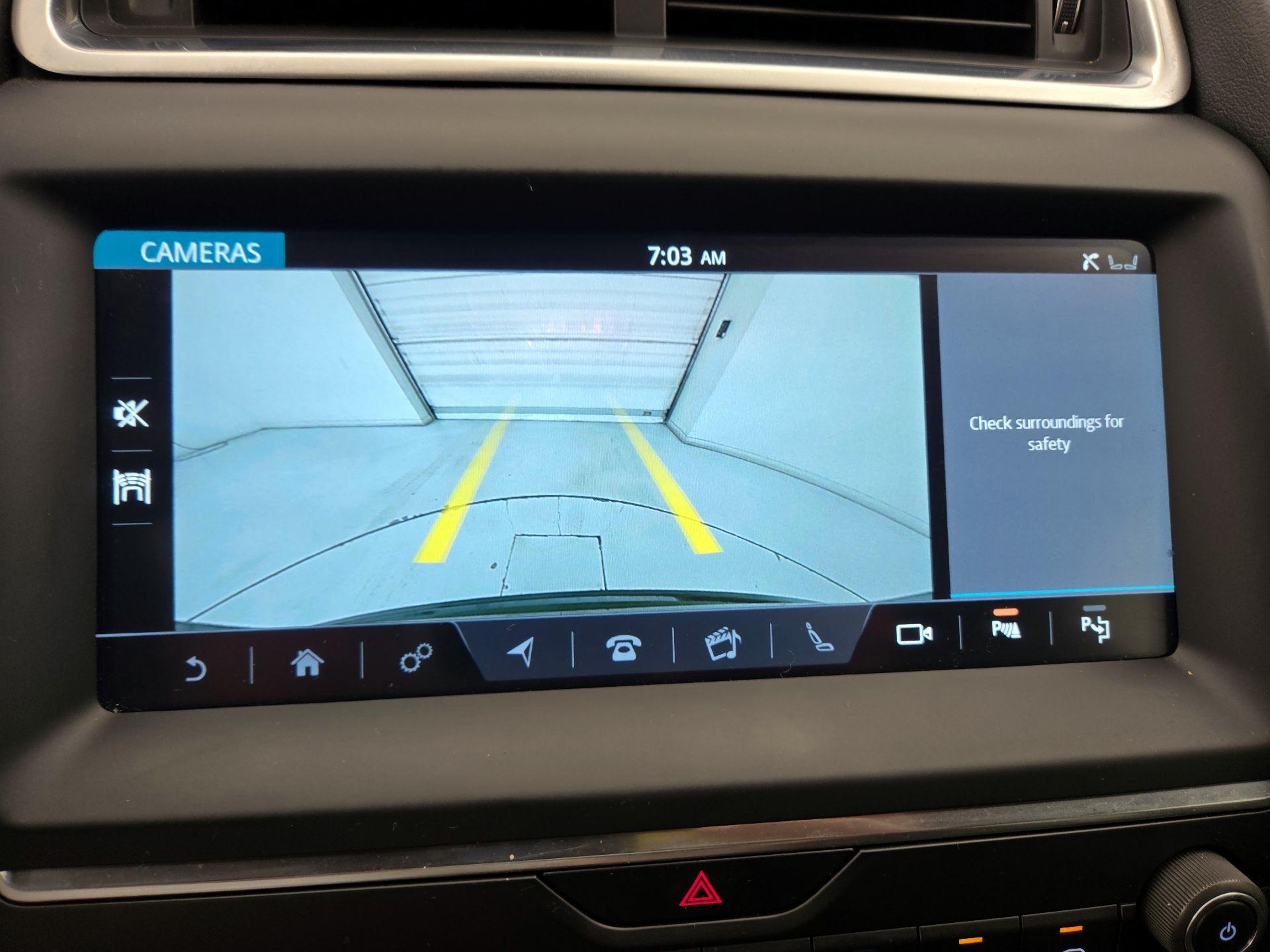 Thumbnail: 2020 Jaguar E-Pace - 15