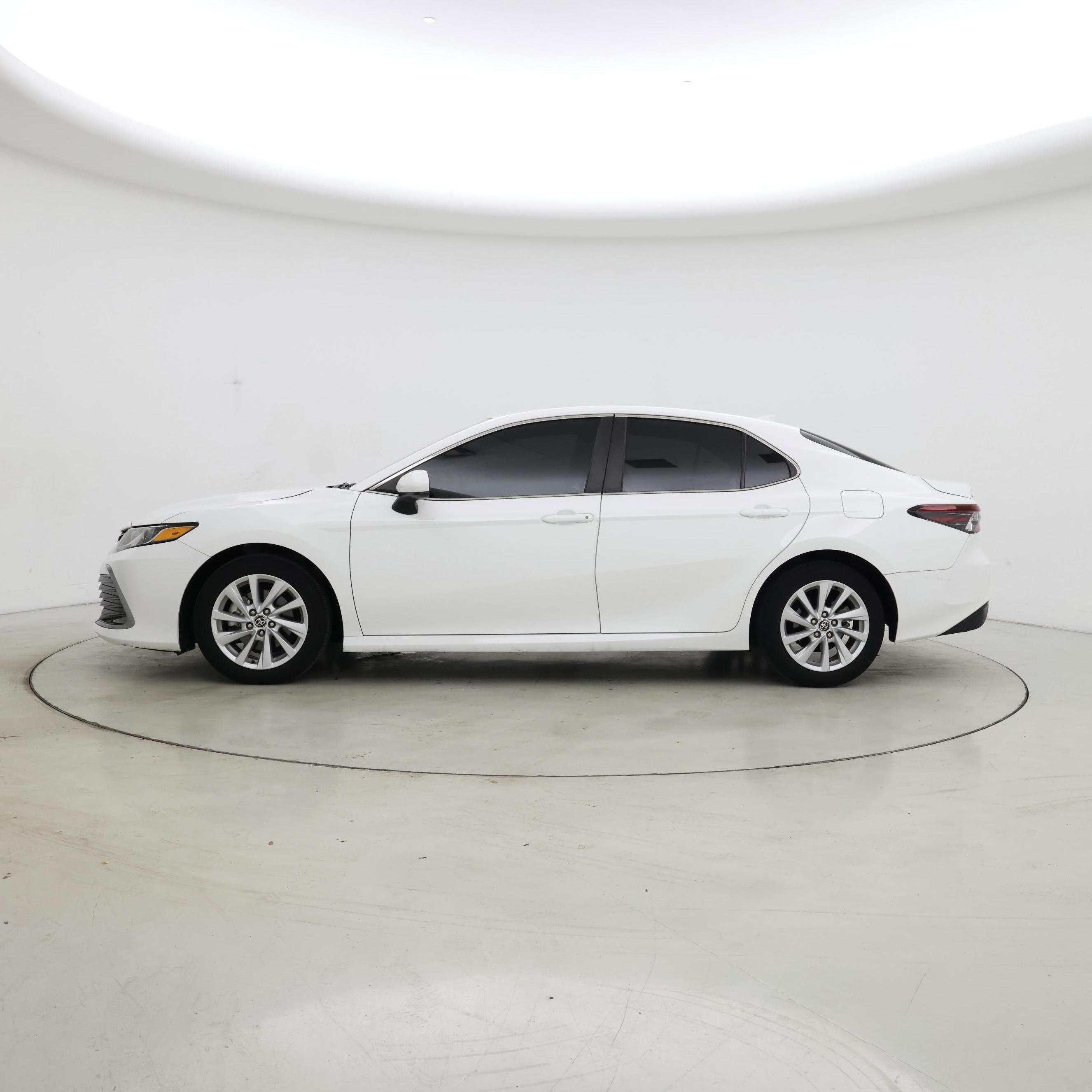 Thumbnail: 2024 Toyota Camry - 3