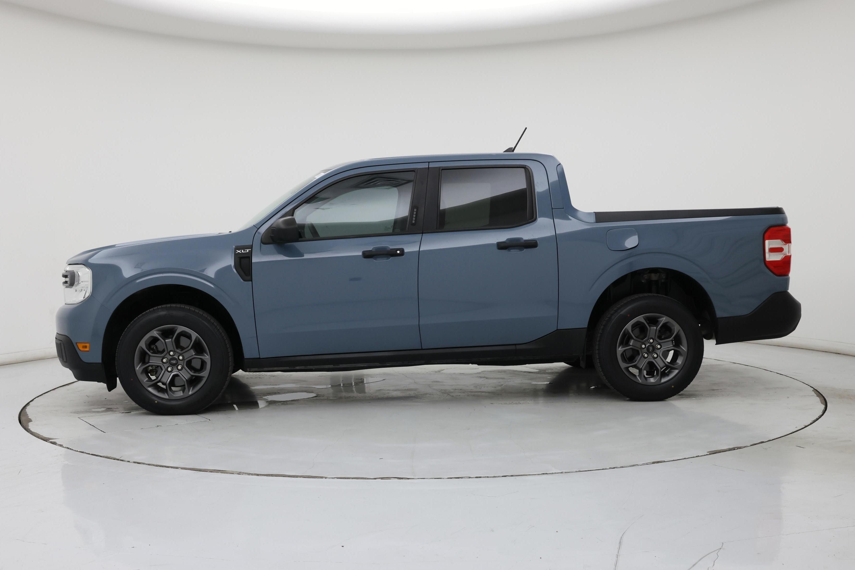 Thumbnail: 2022 Ford Maverick - 3