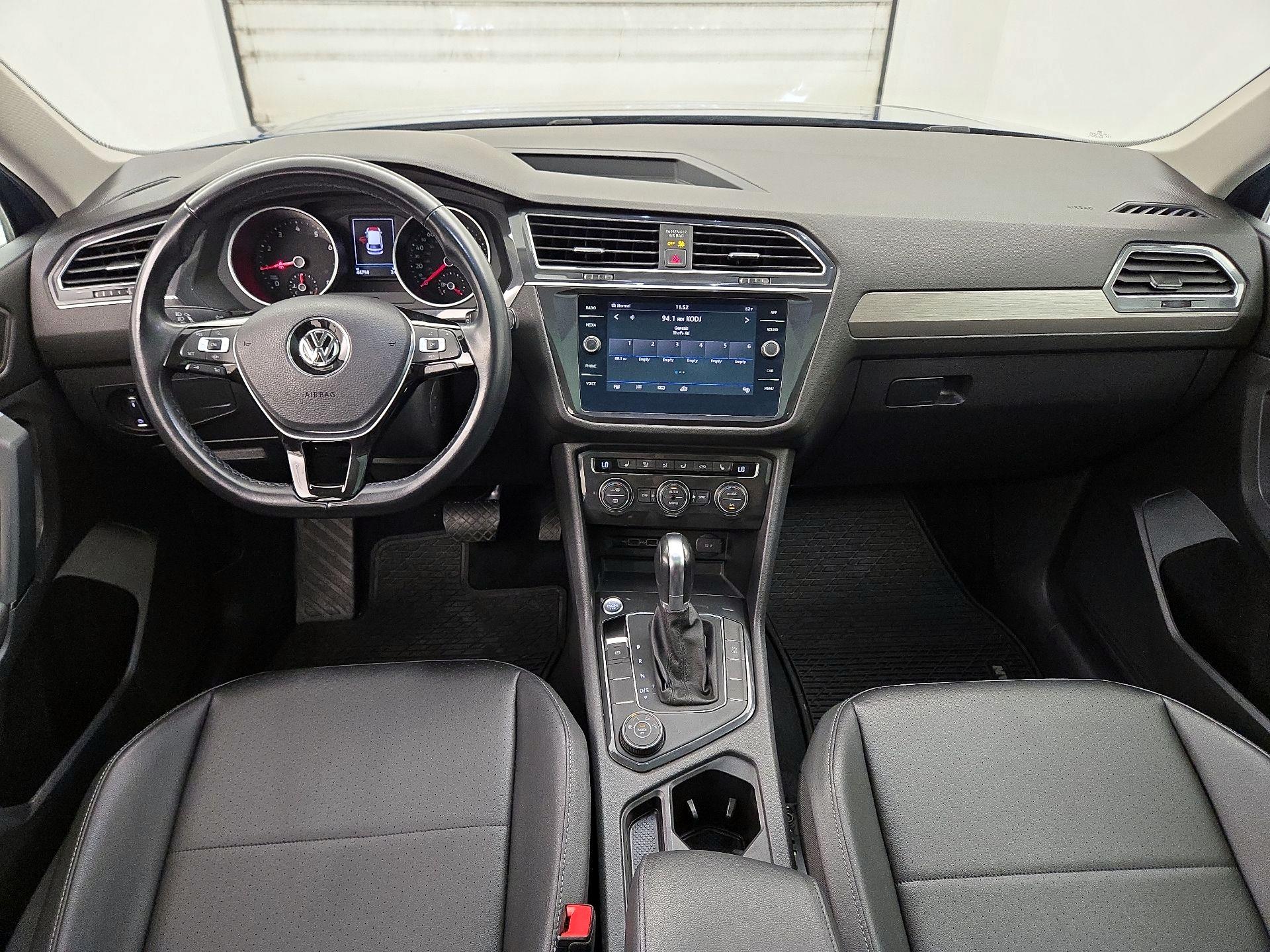 Thumbnail: 2019 Volkswagen Tiguan - 9