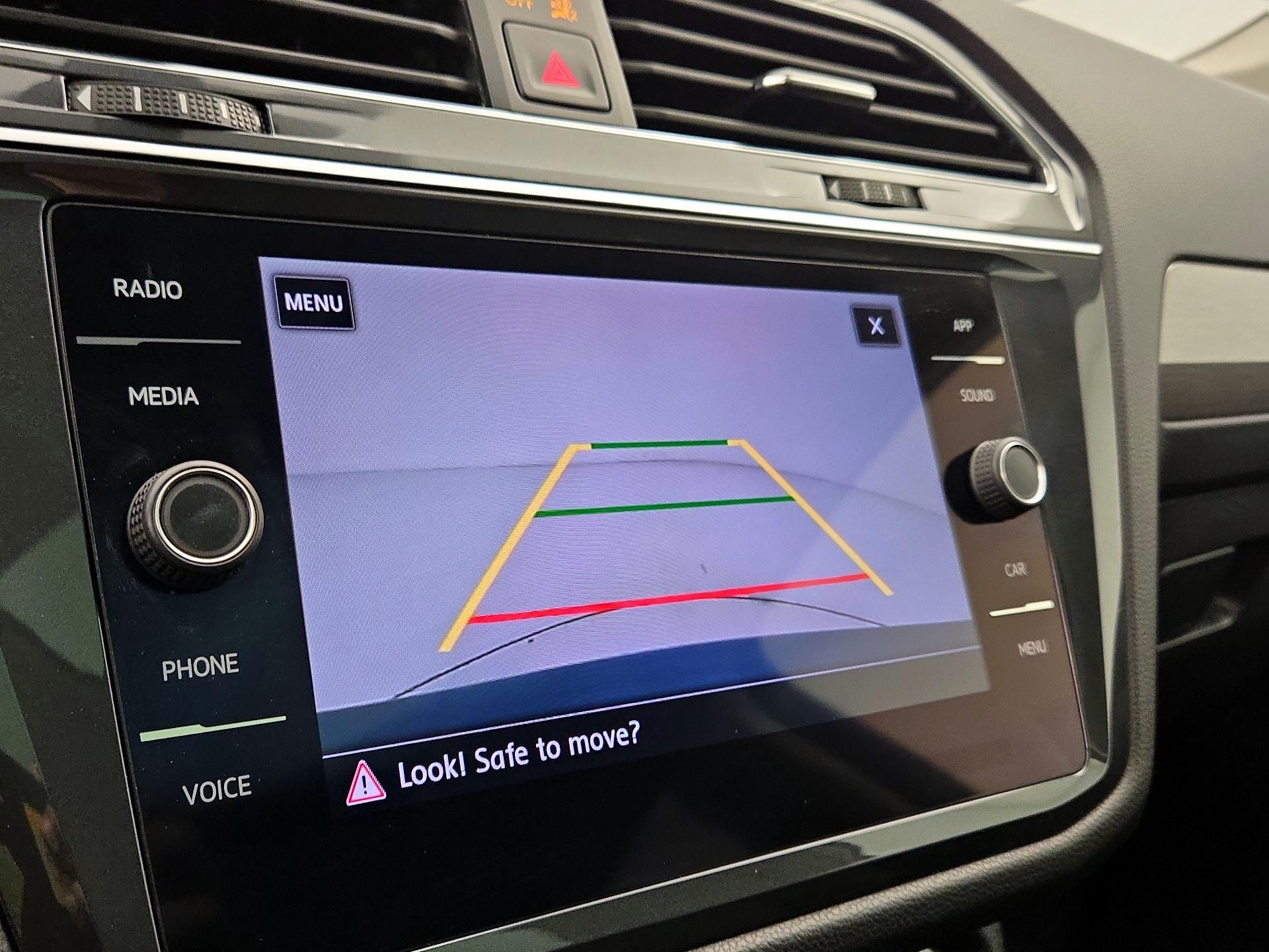 Thumbnail: 2019 Volkswagen Tiguan - 14