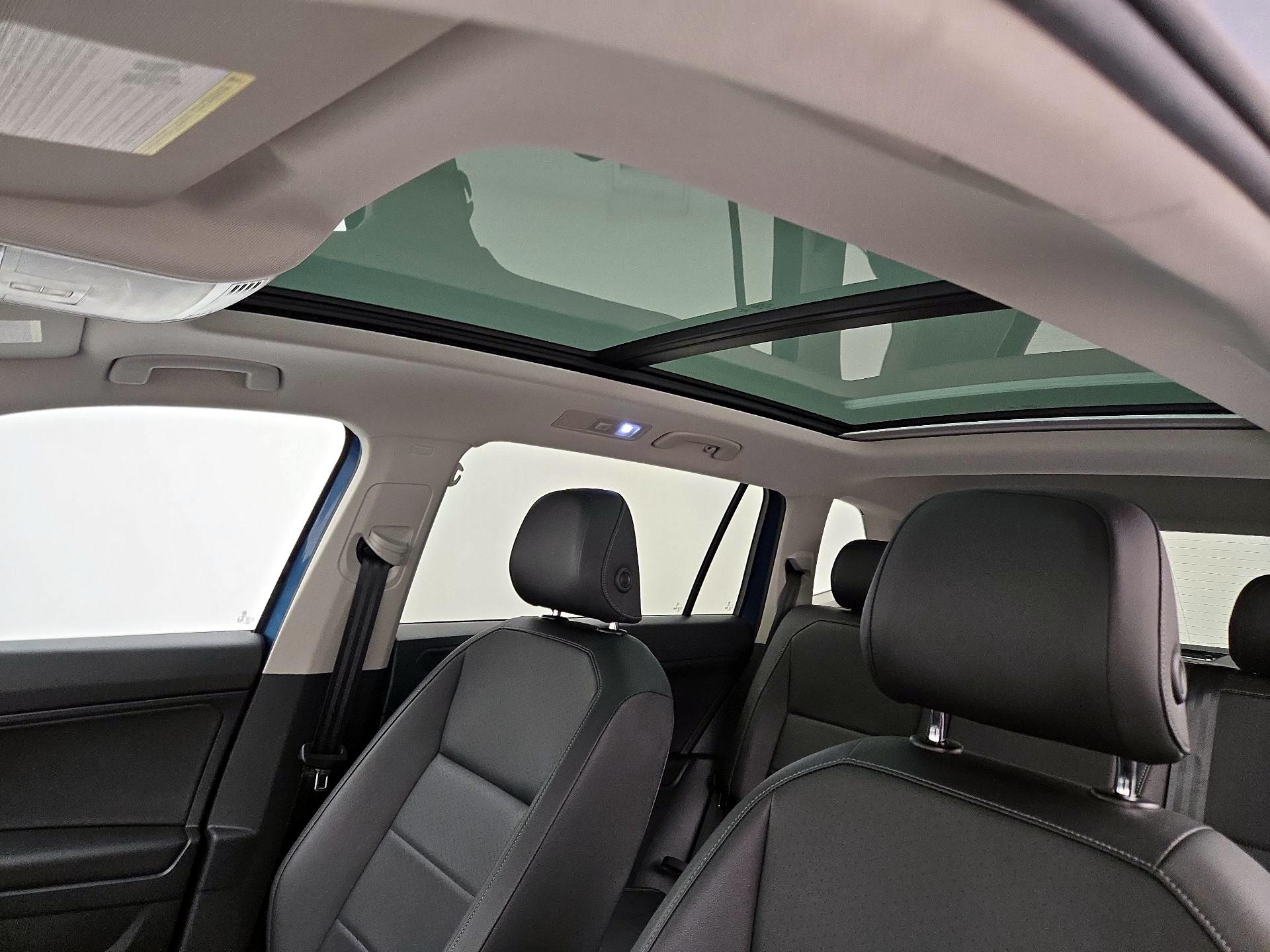 Thumbnail: 2019 Volkswagen Tiguan - 19