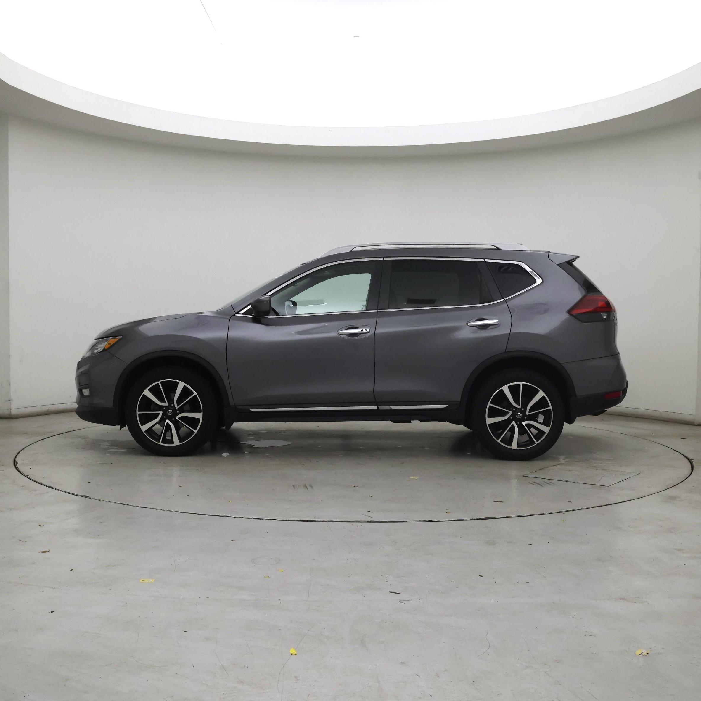Thumbnail: 2019 Nissan Rogue - 3