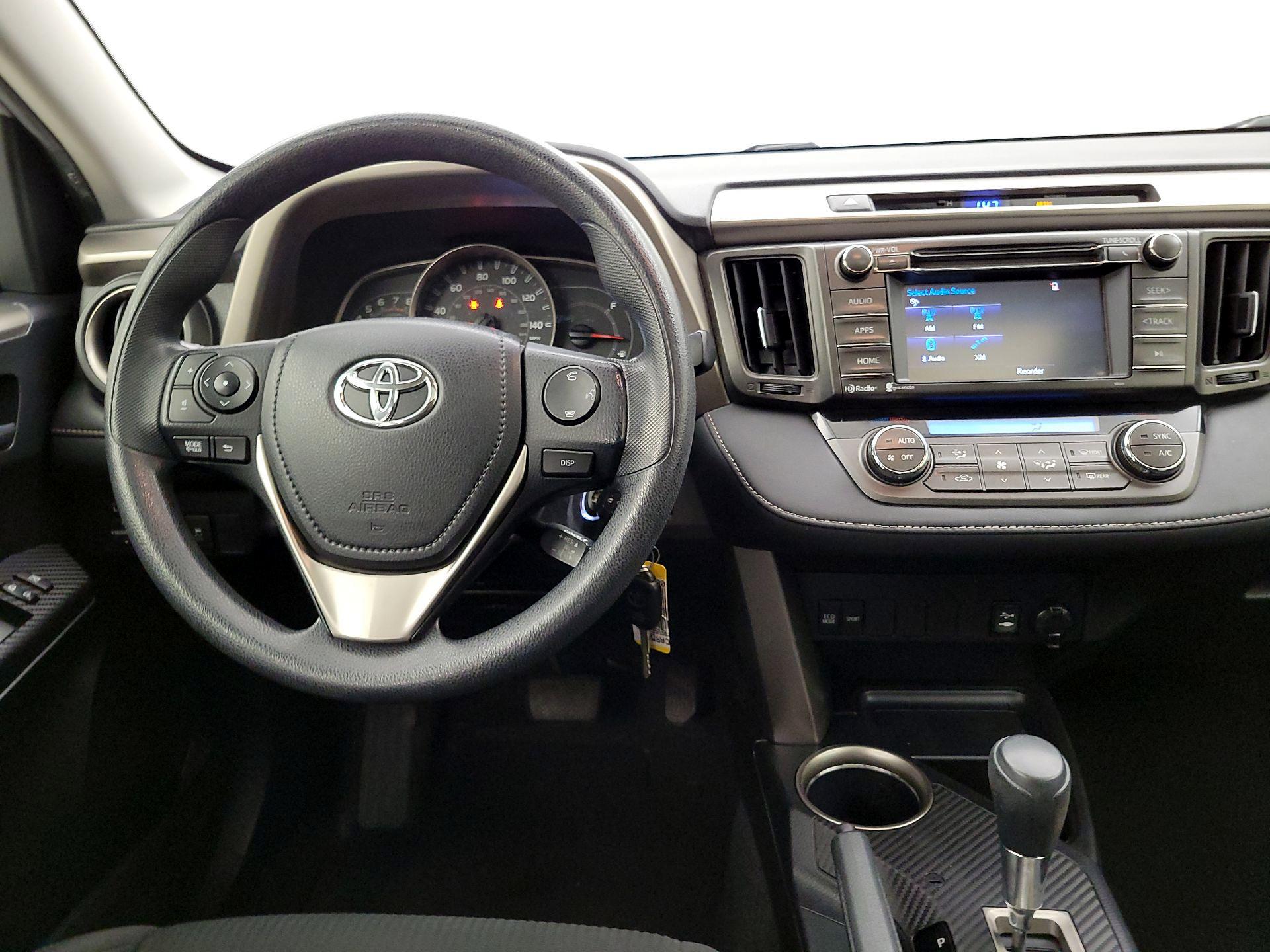 Thumbnail: 2014 Toyota RAV4 - 9