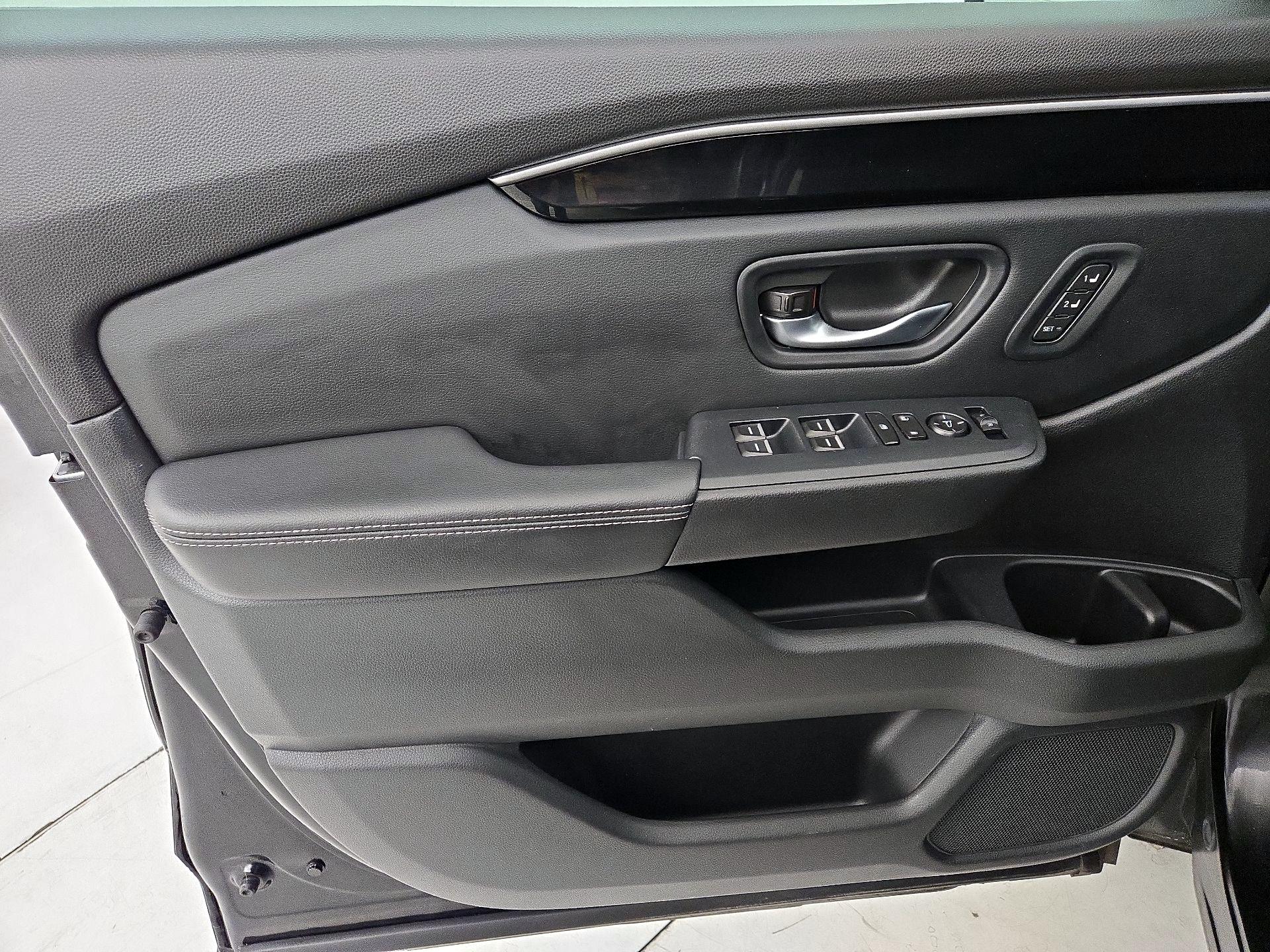 Thumbnail: 2024 Honda Pilot - 12