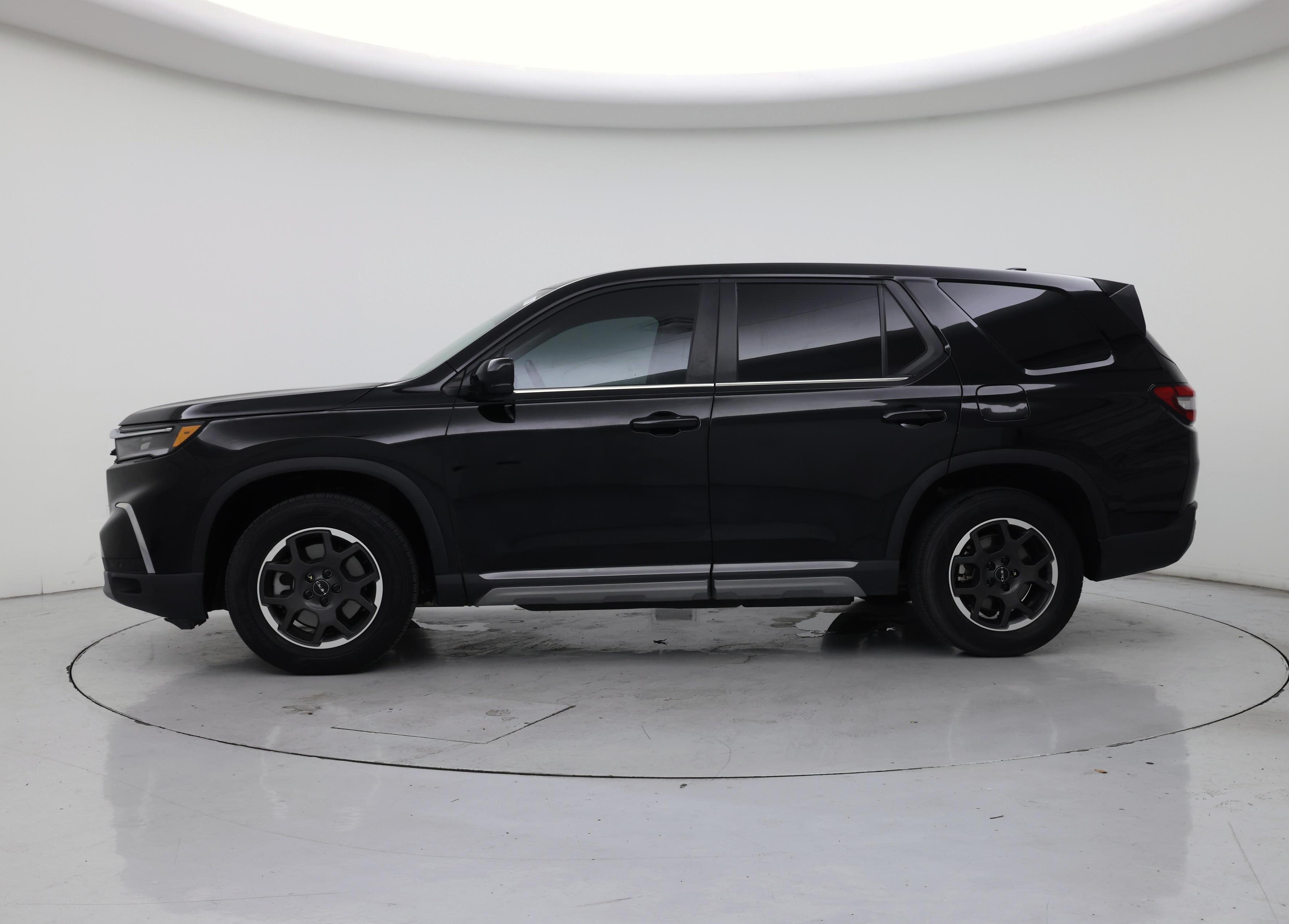 Thumbnail: 2024 Honda Pilot - 3