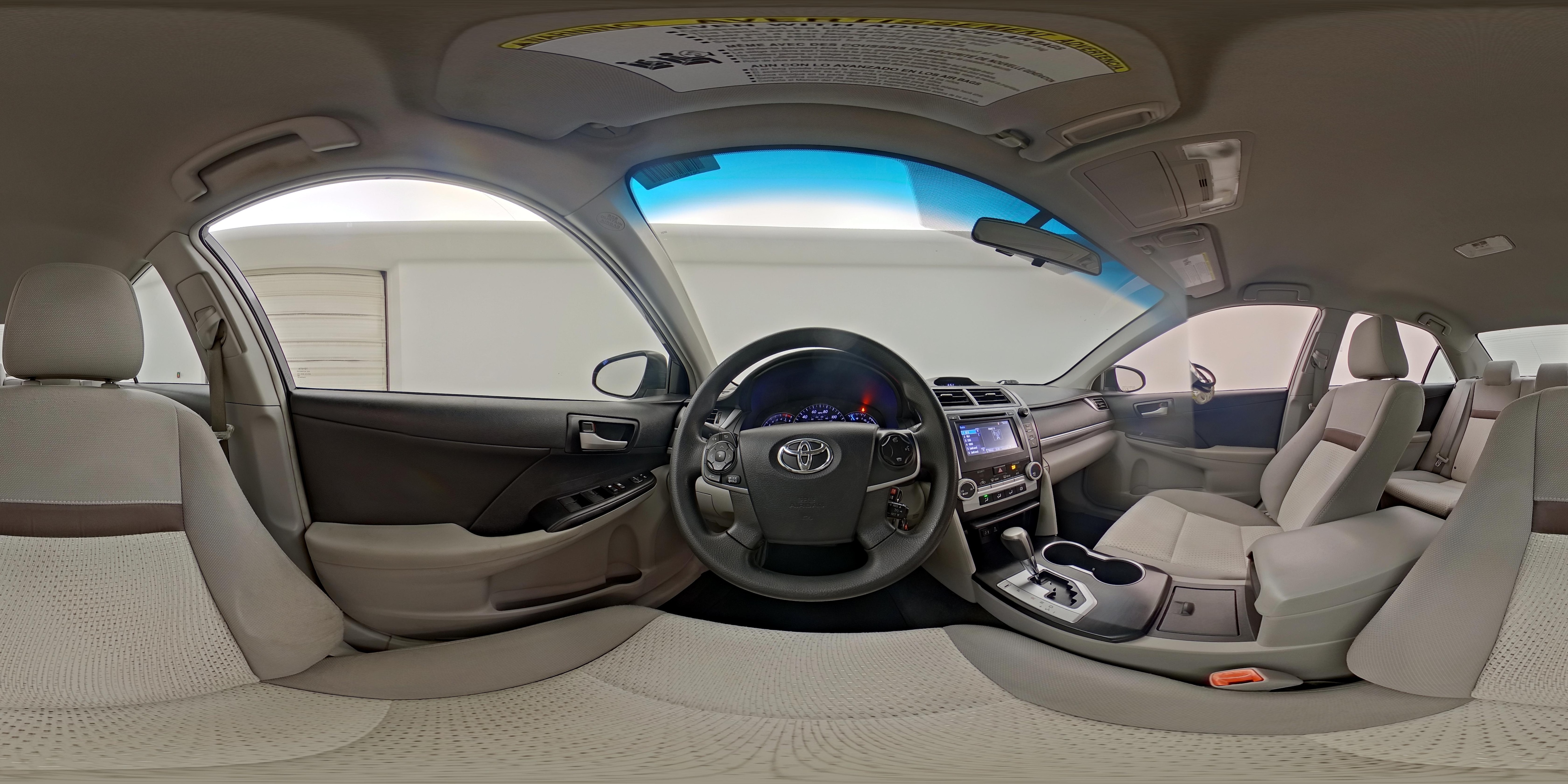 2014 Toyota Camry LE - Photo 24