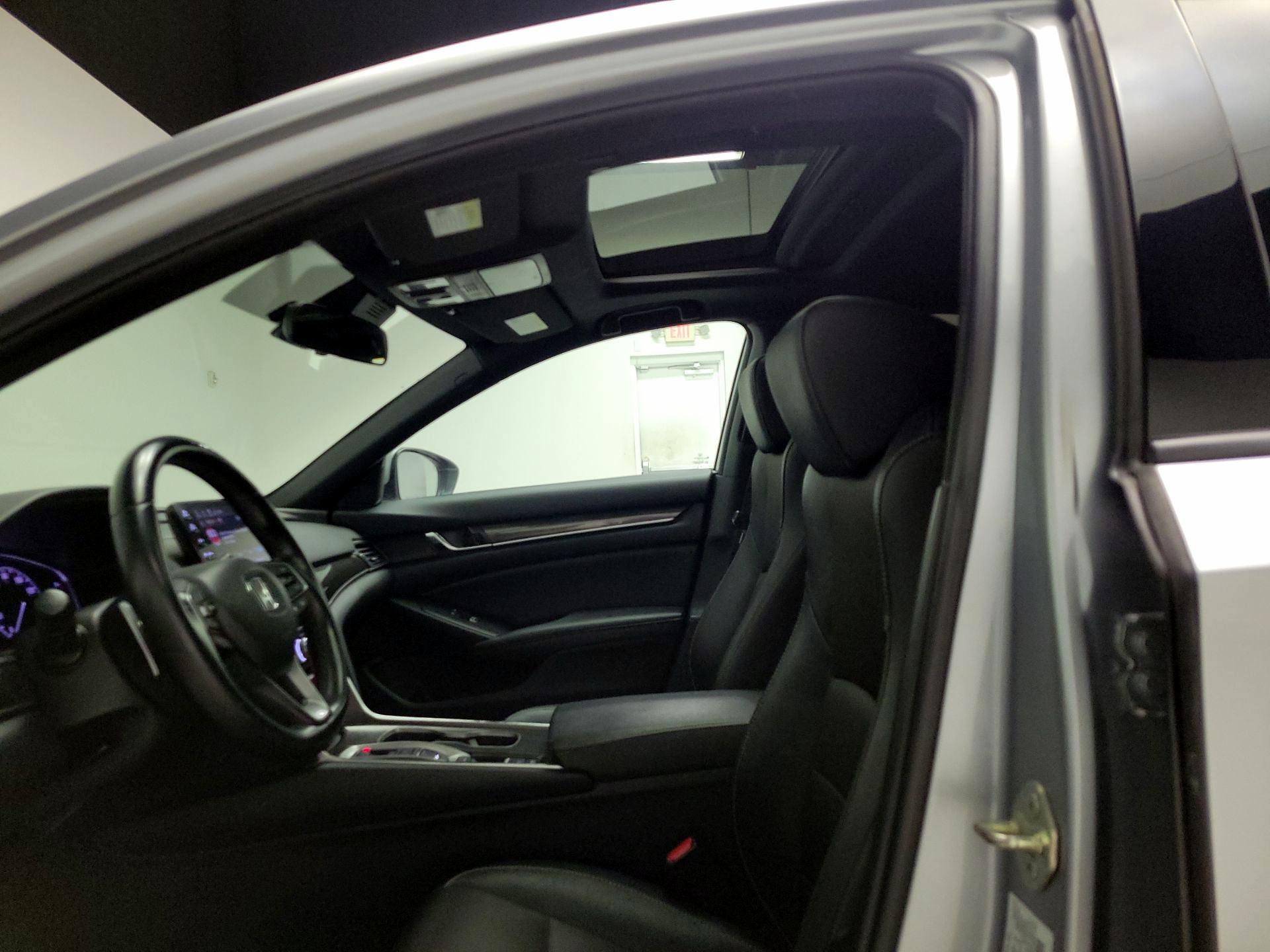 Thumbnail: 2019 Honda Accord - 19