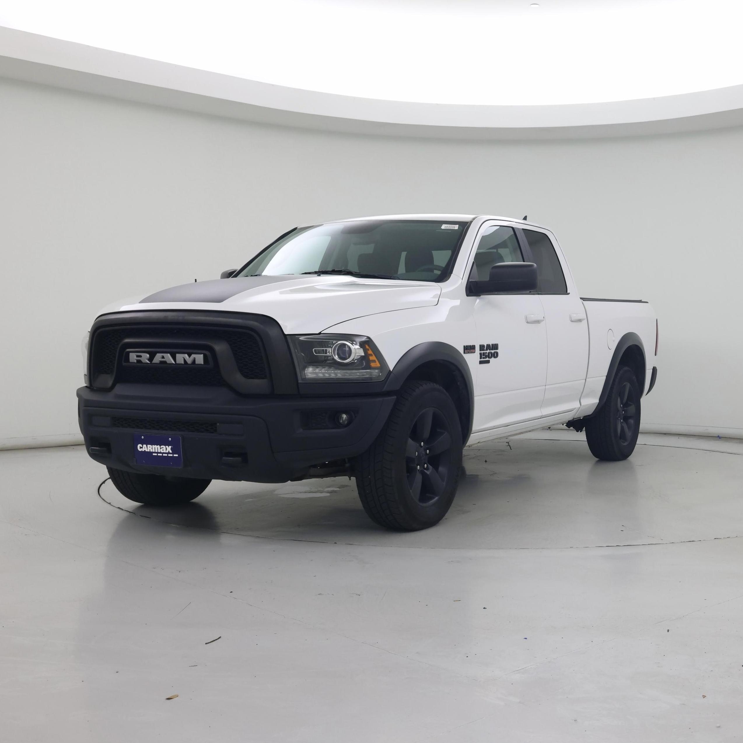 Thumbnail: 2019 RAM 1500 Classic - 4