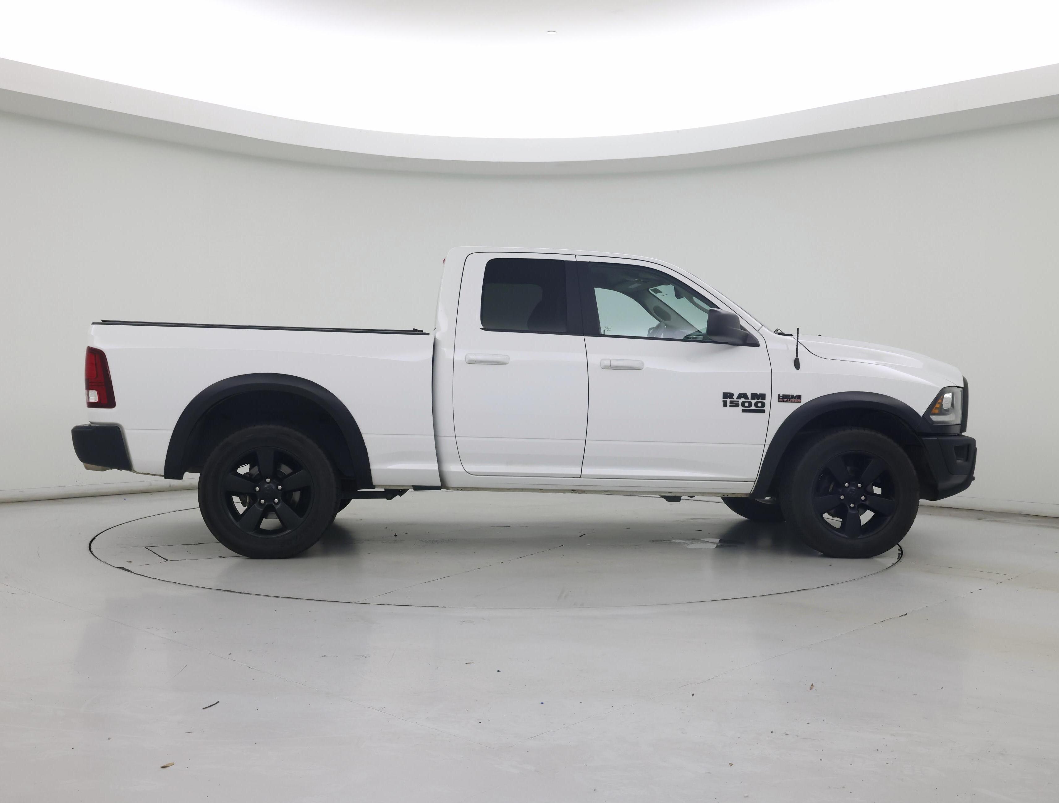 Thumbnail: 2019 RAM 1500 Classic - 7