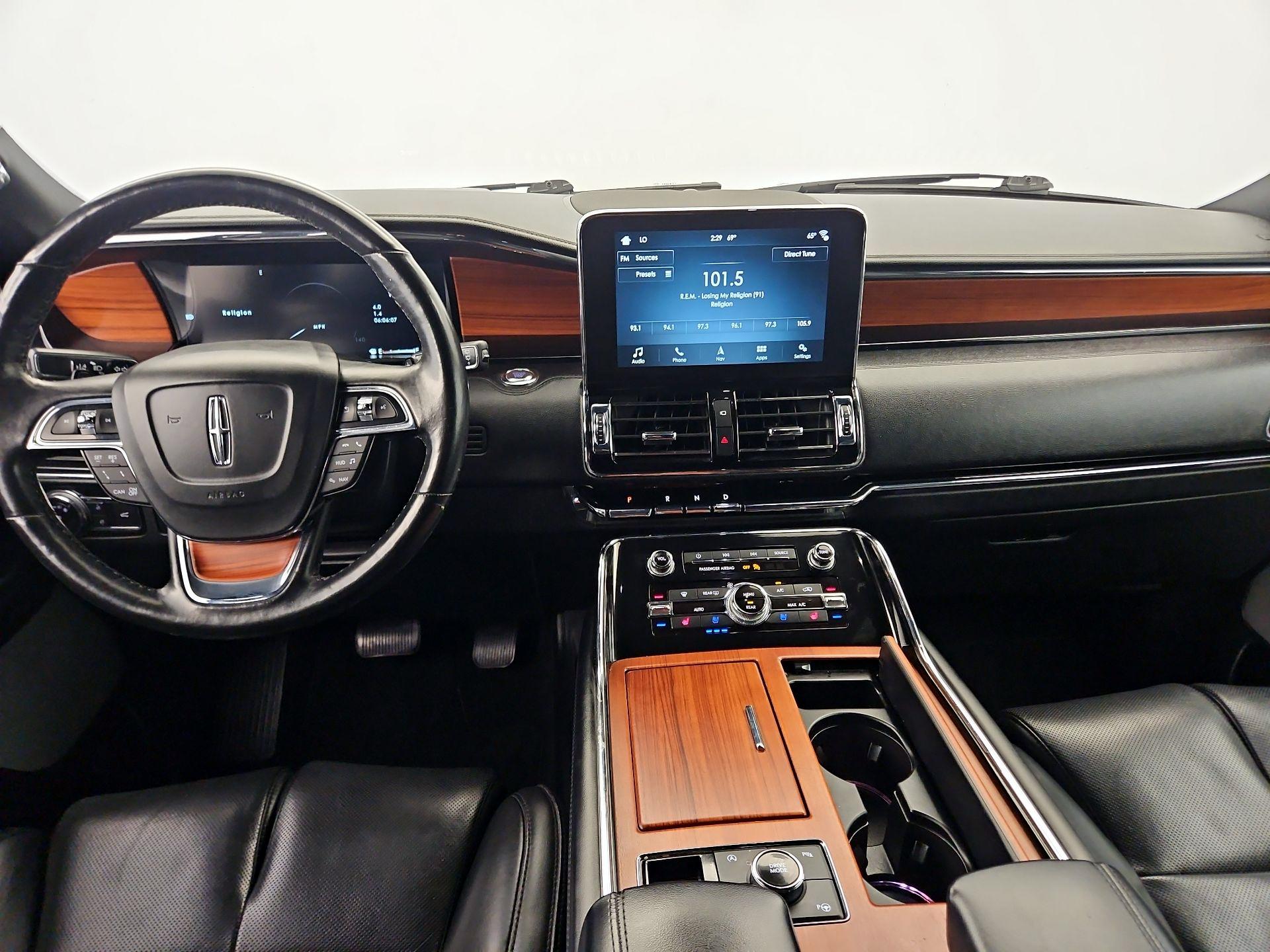 Thumbnail: 2019 Lincoln Navigator L - 9