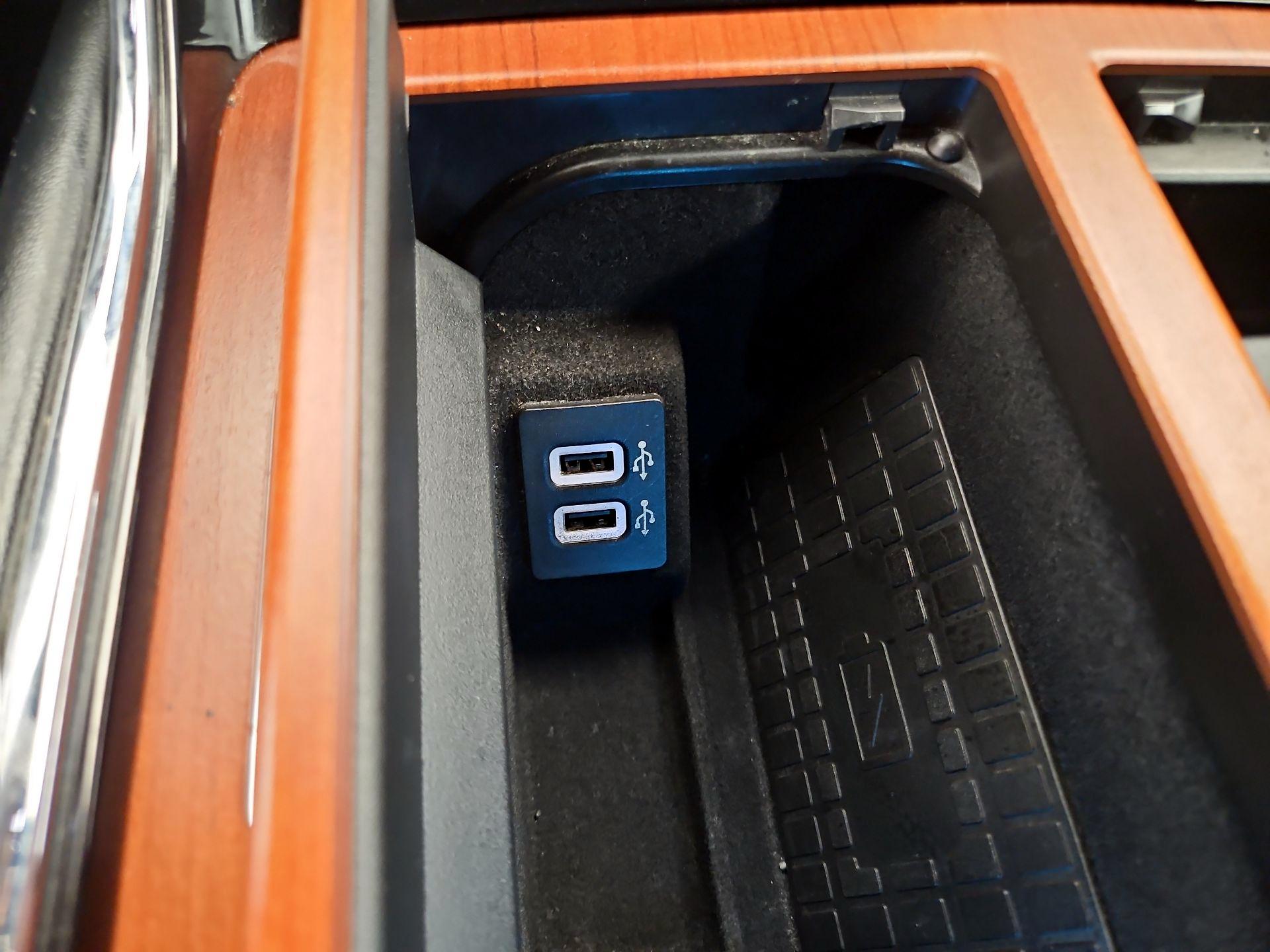 Thumbnail: 2019 Lincoln Navigator L - 18