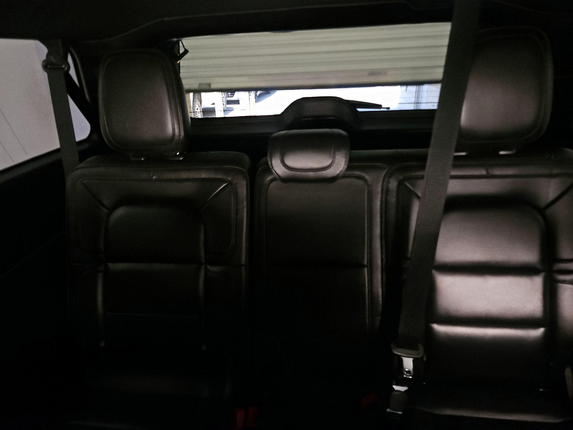 Thumbnail: 2019 Lincoln Navigator L - 20