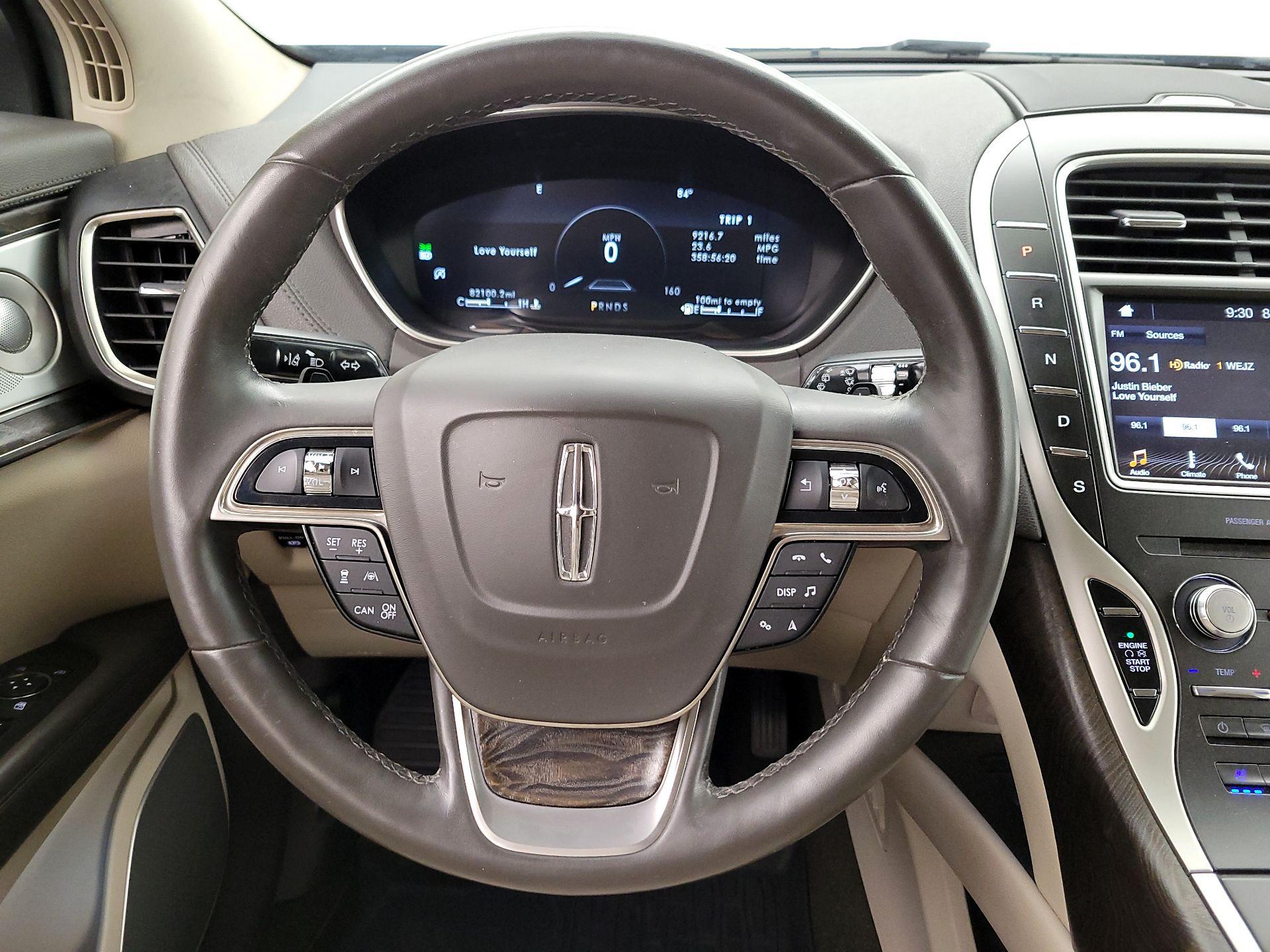 Thumbnail: 2019 Lincoln Nautilus - 10