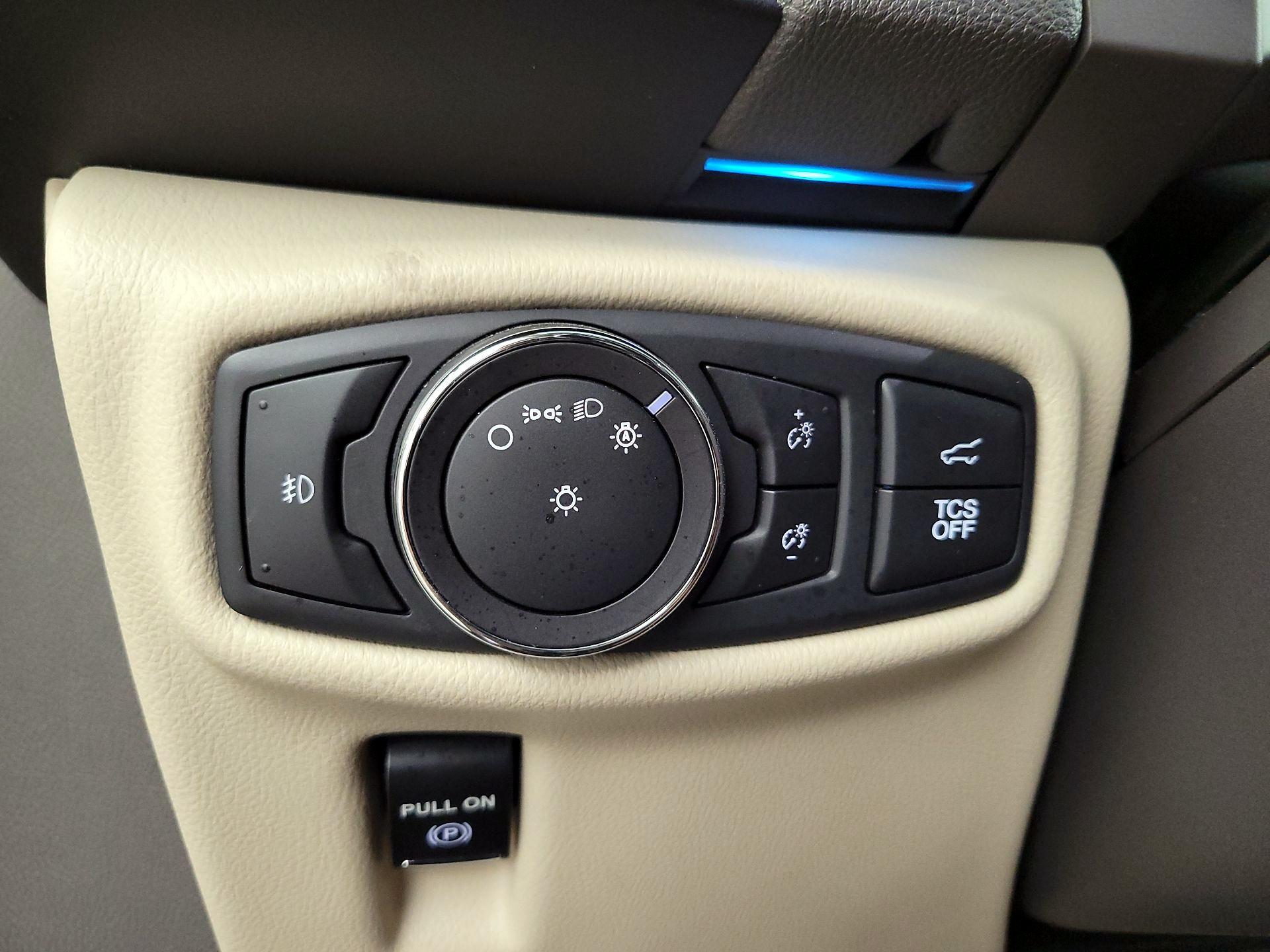 Thumbnail: 2019 Lincoln Nautilus - 13