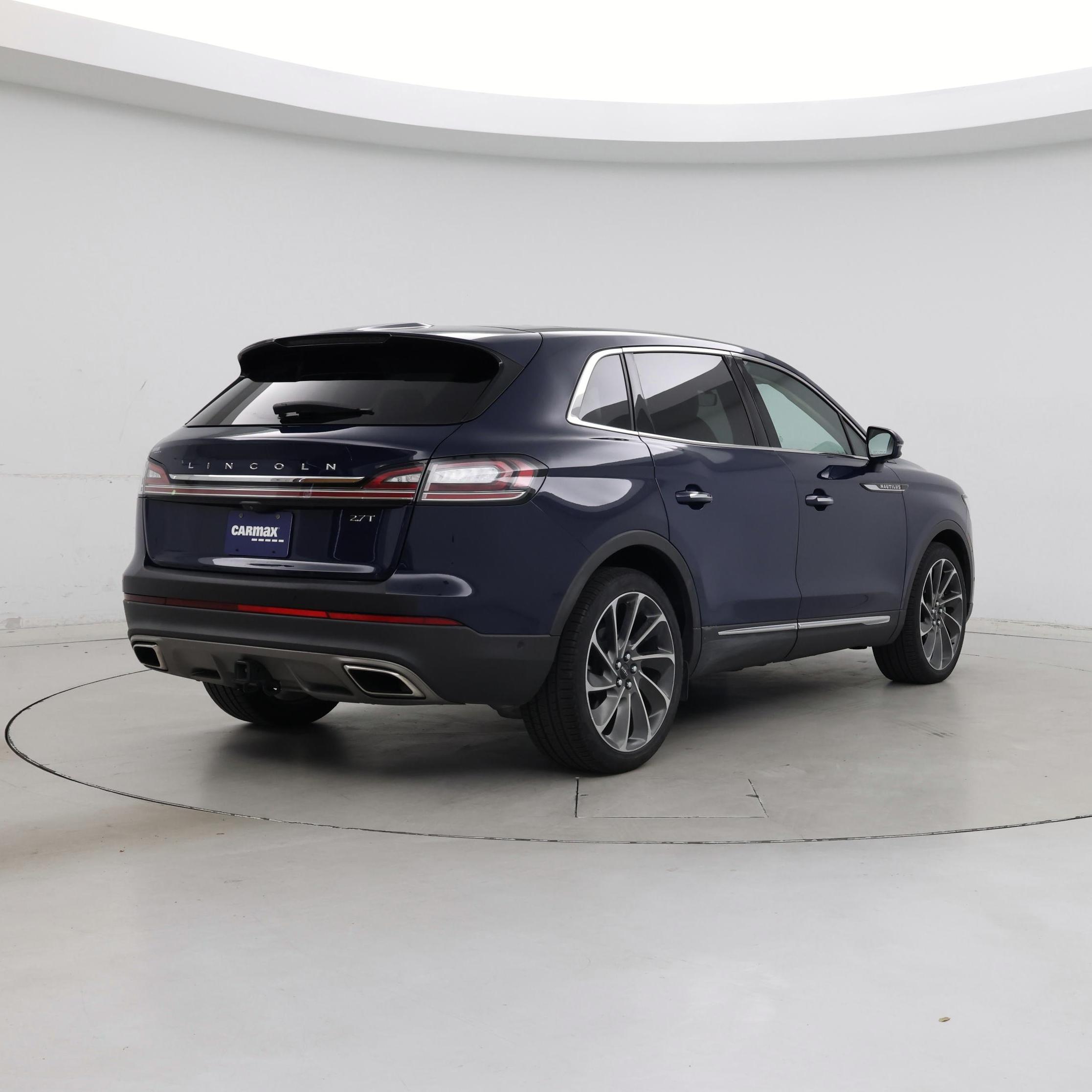 Thumbnail: 2019 Lincoln Nautilus - 8