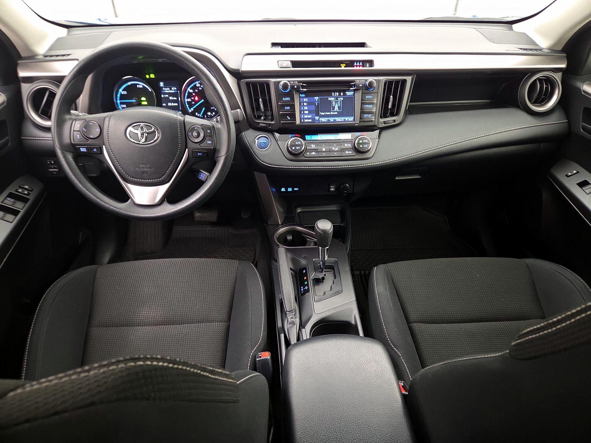 Thumbnail: 2018 Toyota RAV4 - 9