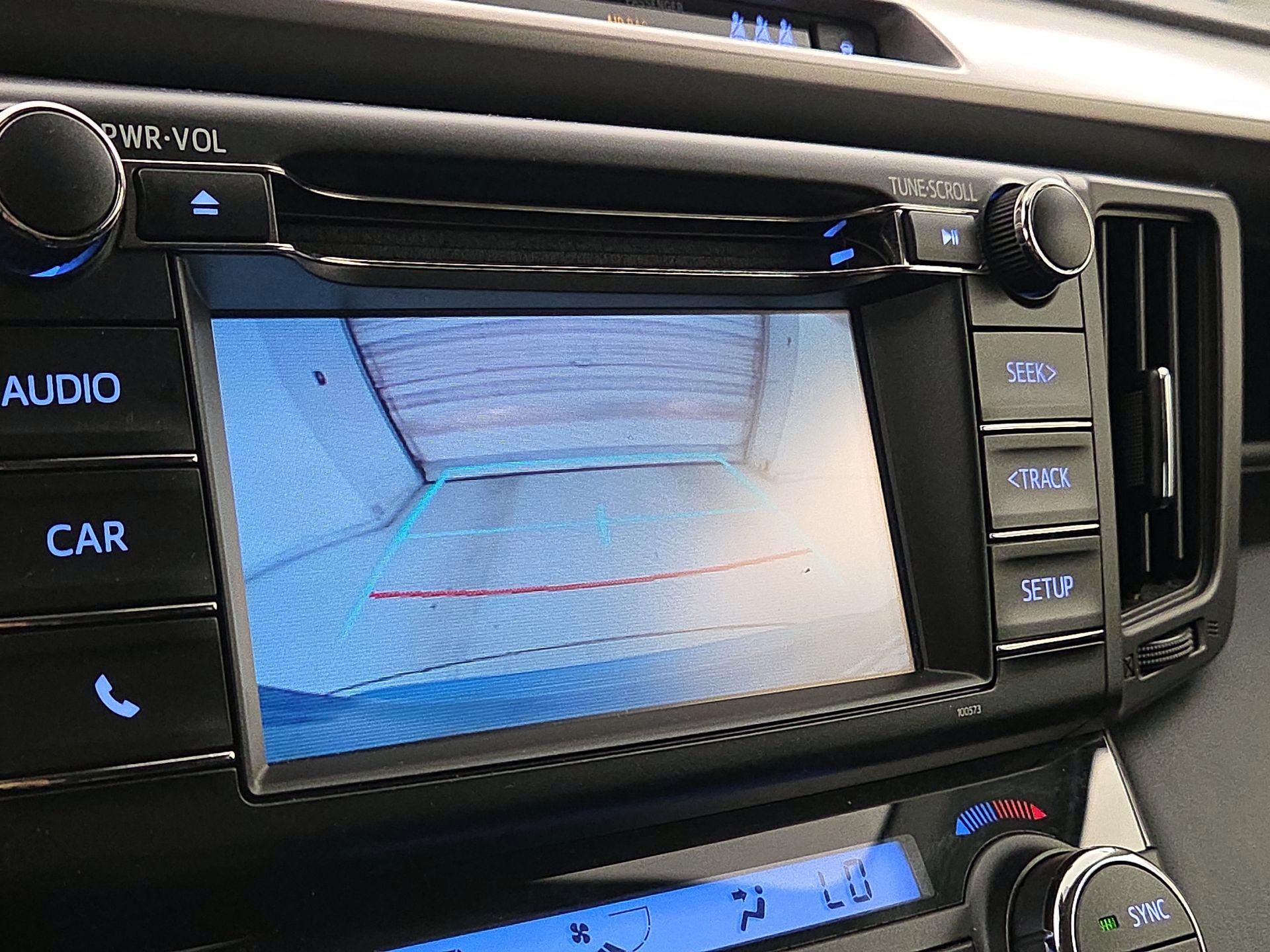 Thumbnail: 2018 Toyota RAV4 - 14