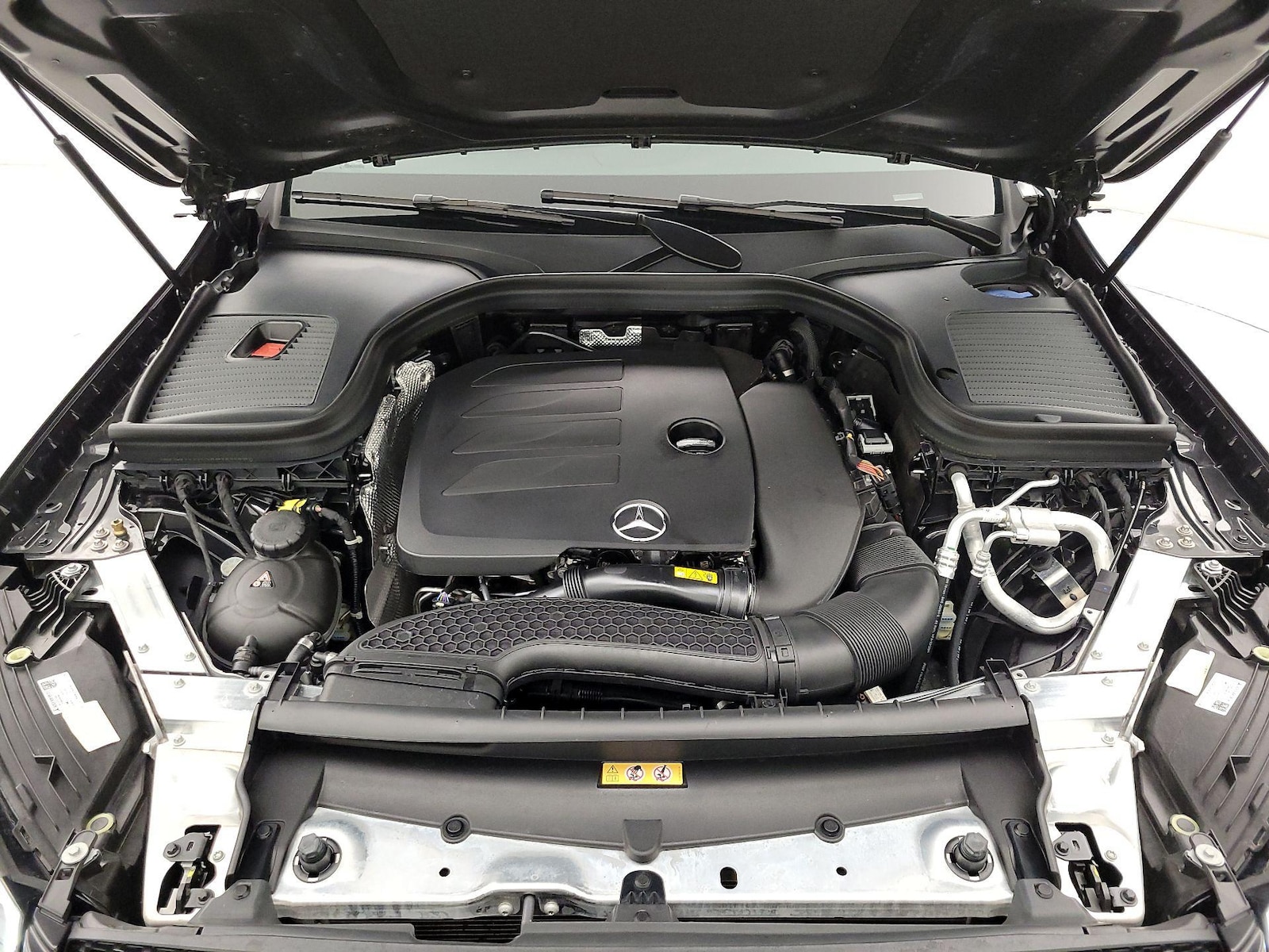 2023 Mercedes-Benz GLC Coupe GLC300 - Photo 22
