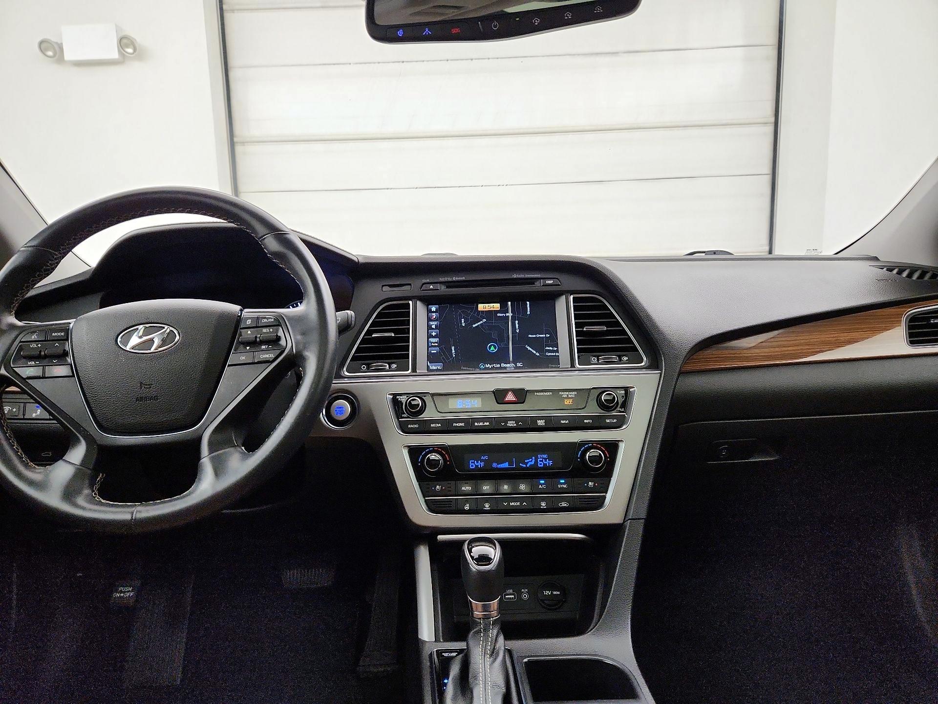 Thumbnail: 2015 Hyundai Sonata - 9