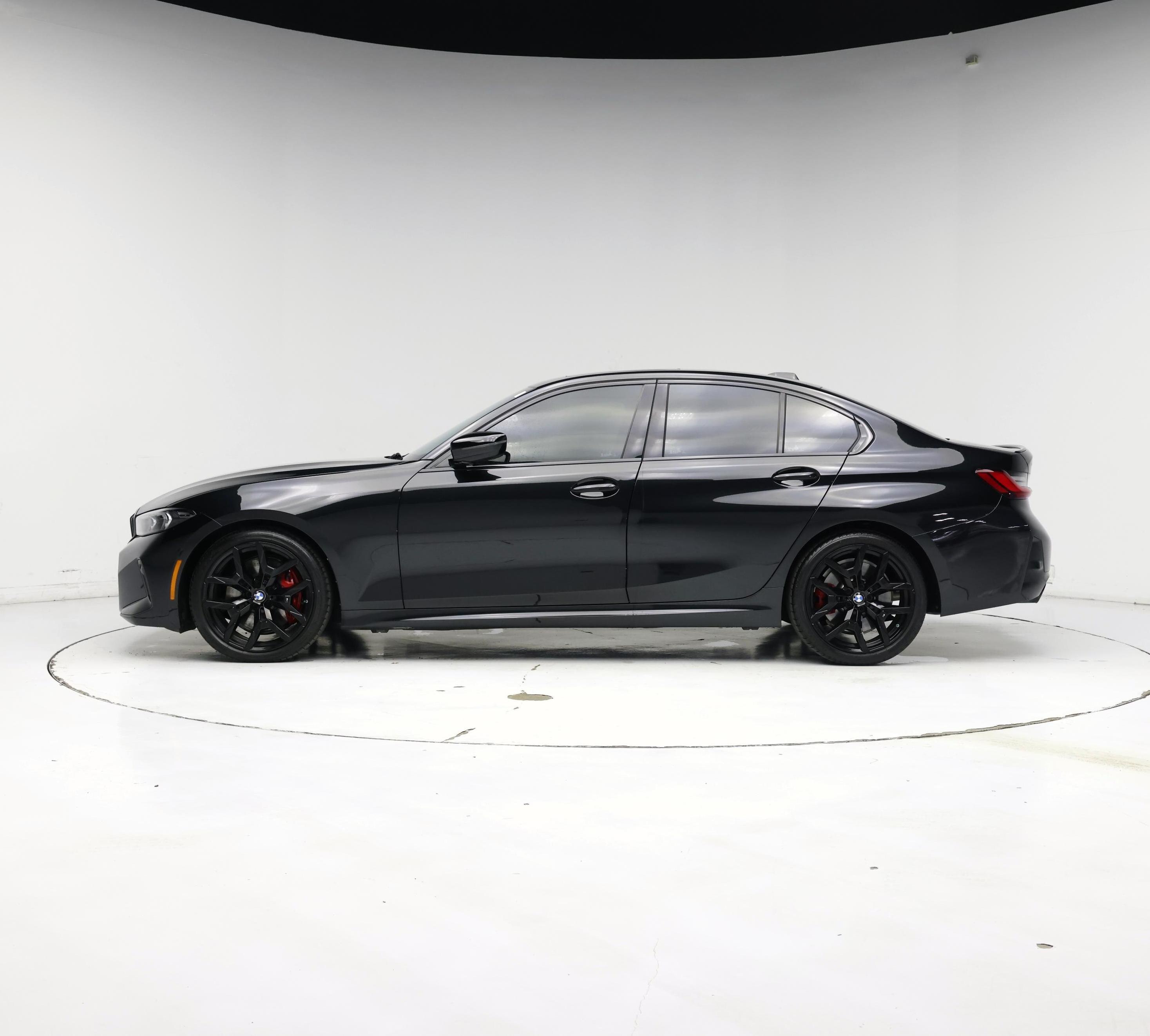 Thumbnail: 2025 BMW 3 Series - 3