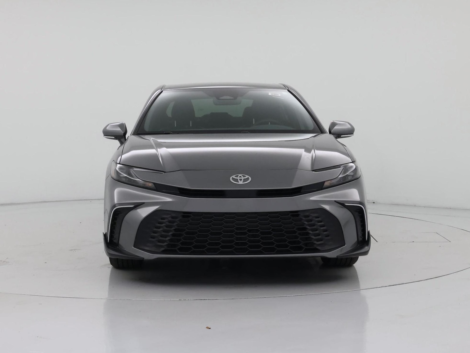 2026 Toyota Camry SE - Photo 6