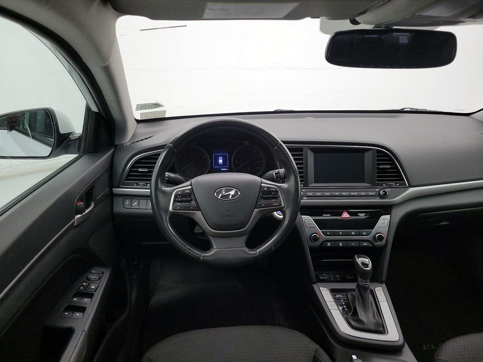 Thumbnail: 2018 Hyundai Elantra - 10